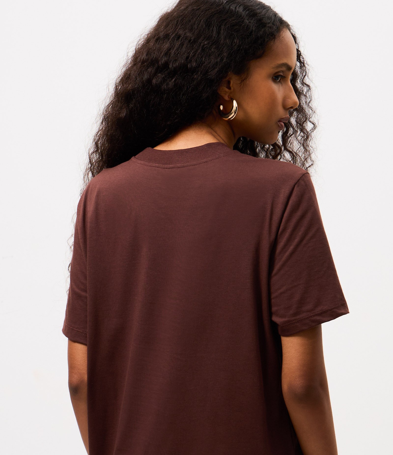Blusa em Algodão com Glitter e Flores Estampadas Marrom 4