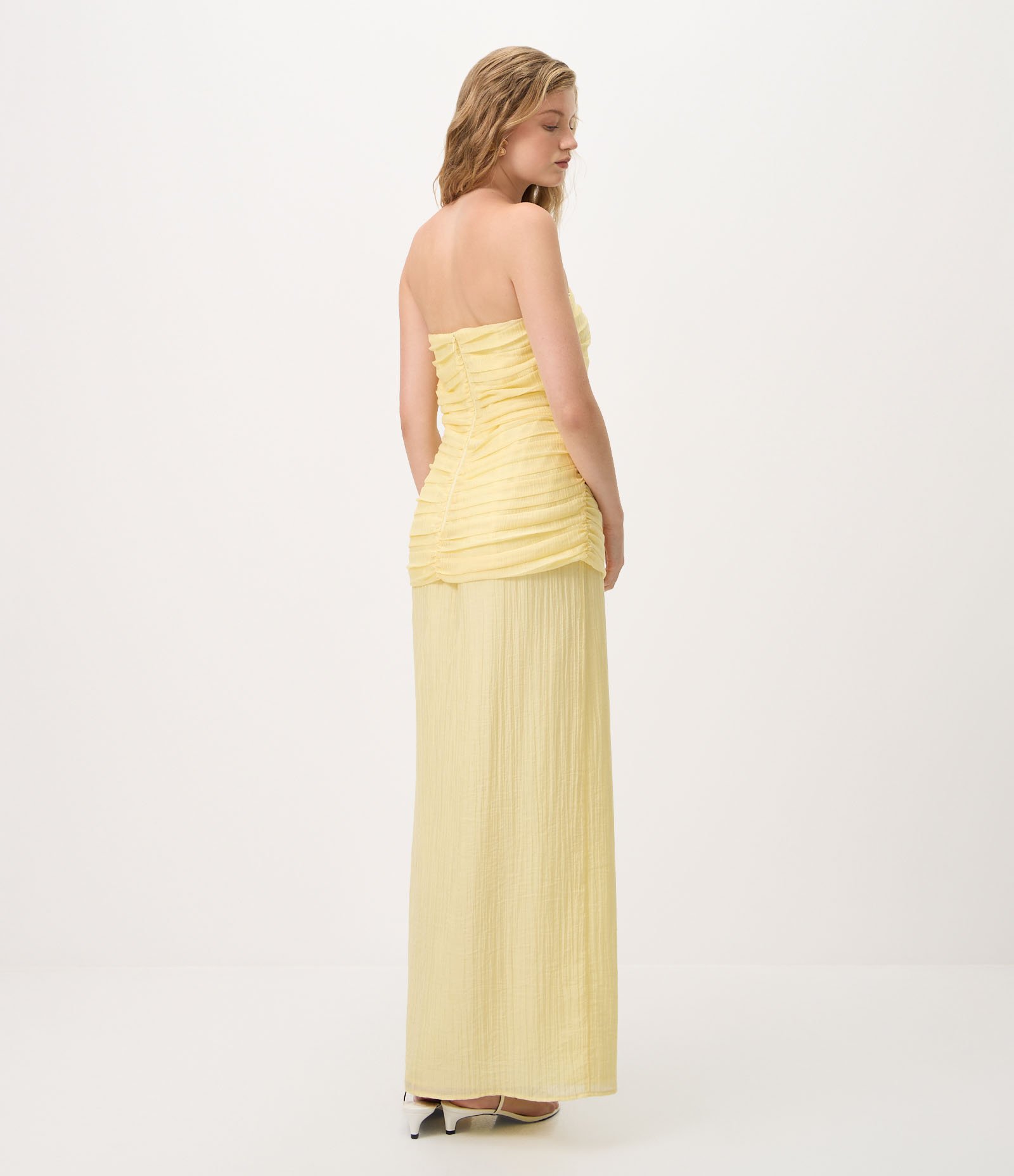 Vestido Long Midi com Fenda e Detalhe Drapeado Amarelo 4