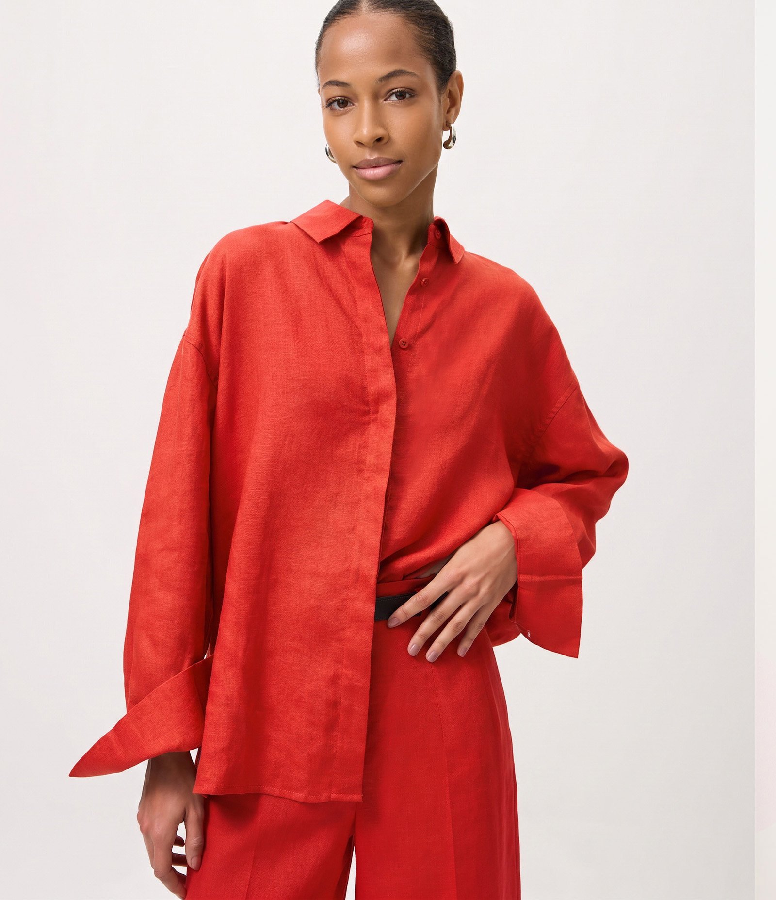Camisa Oversized em Linho com Vista Escondida Vermelho 3