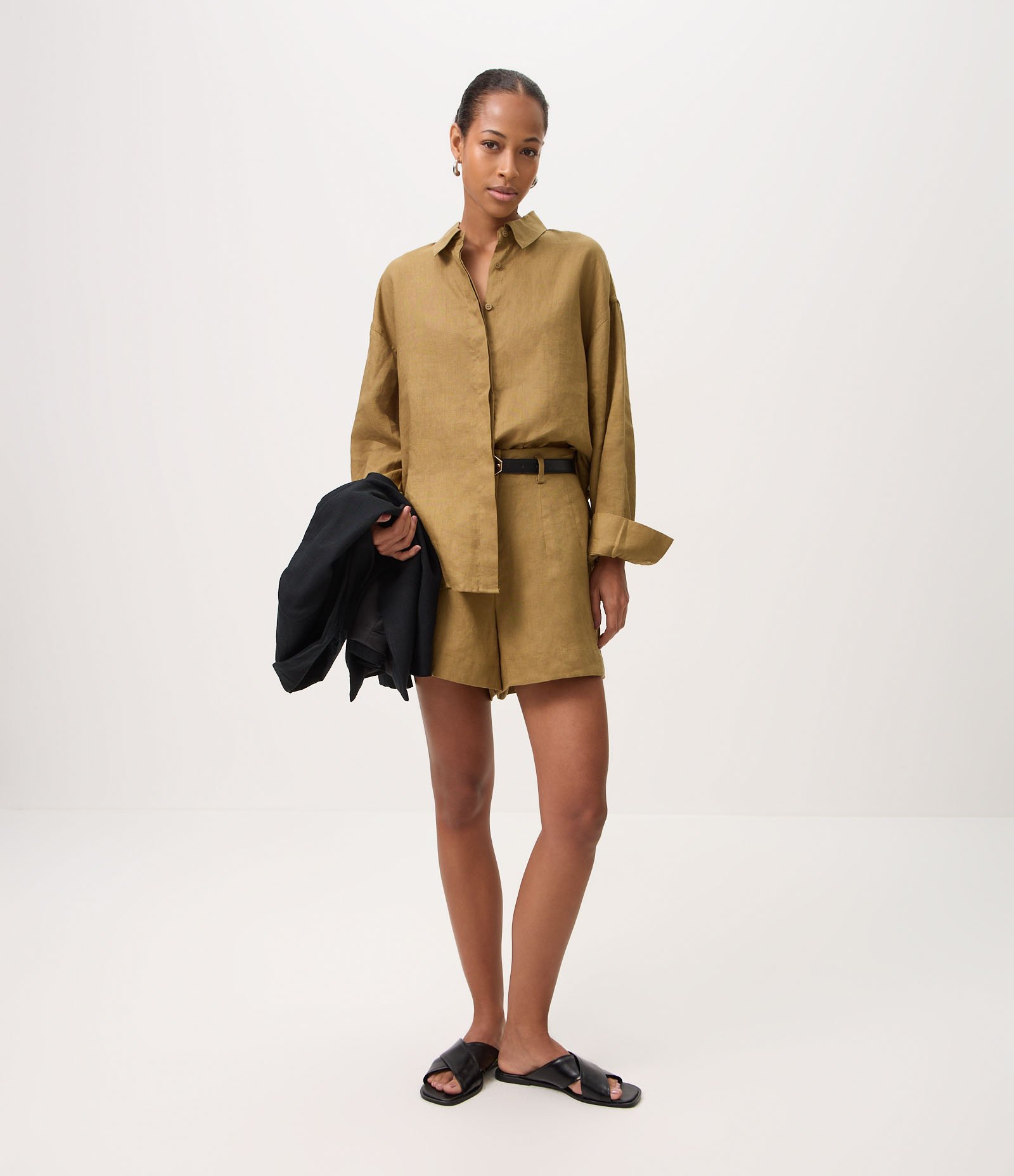 Camisa Oversized em Linho com Vista Escondida Verde 2
