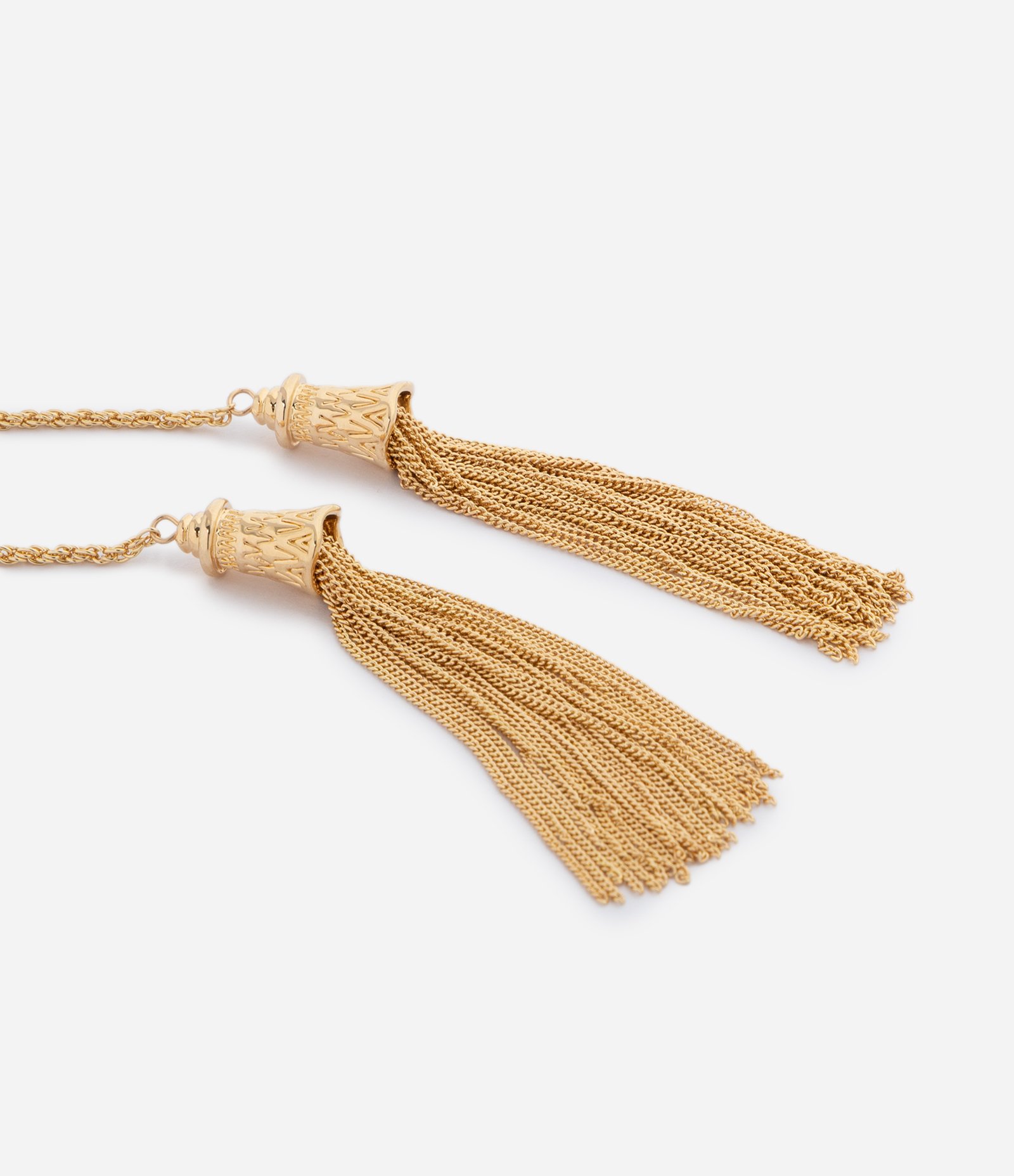 Colar com Cordão Ajustável e Detalhe em Tassel de Correntaria Dourado 2