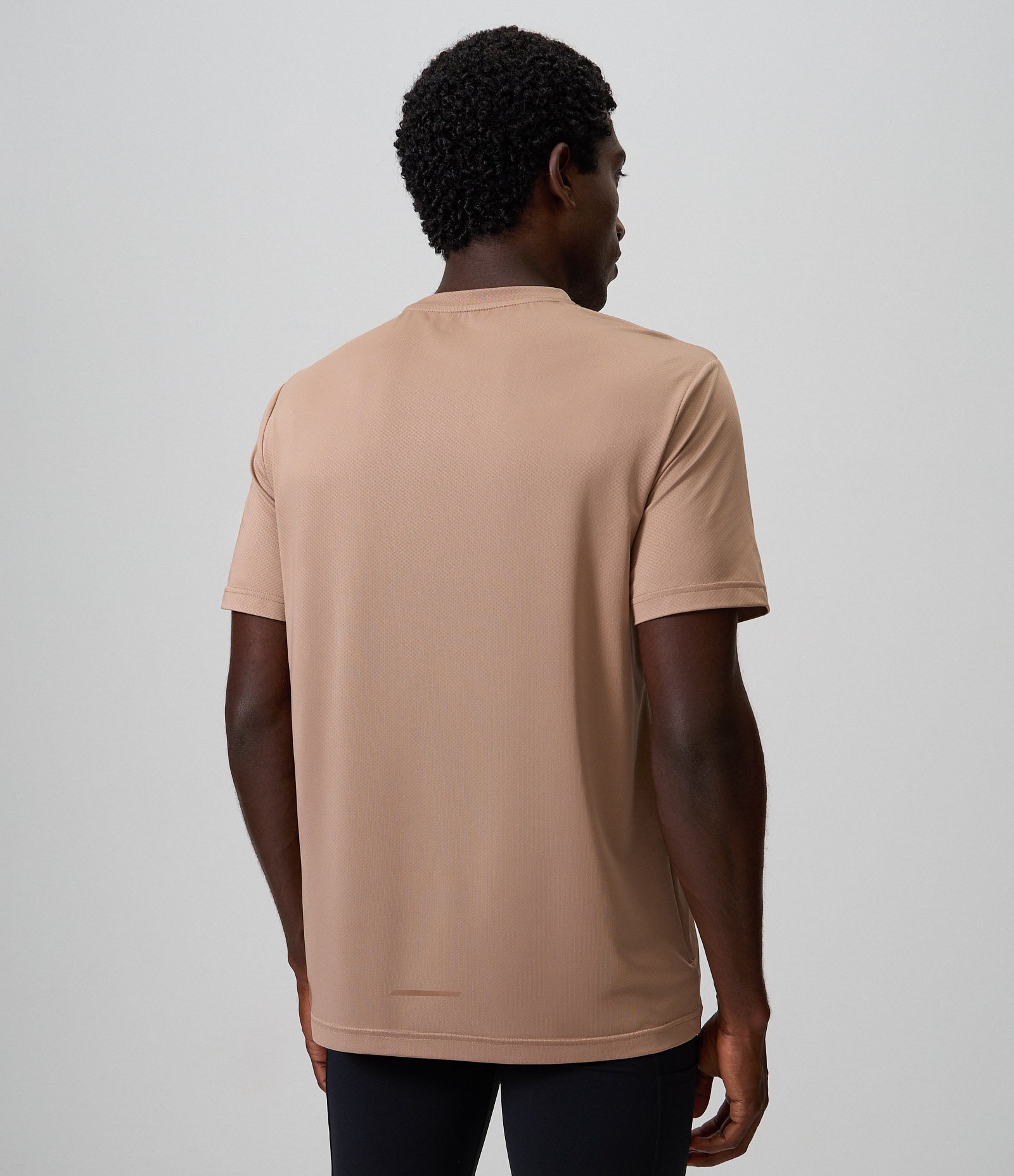 Camiseta Dry Tecnológica Bege 3
