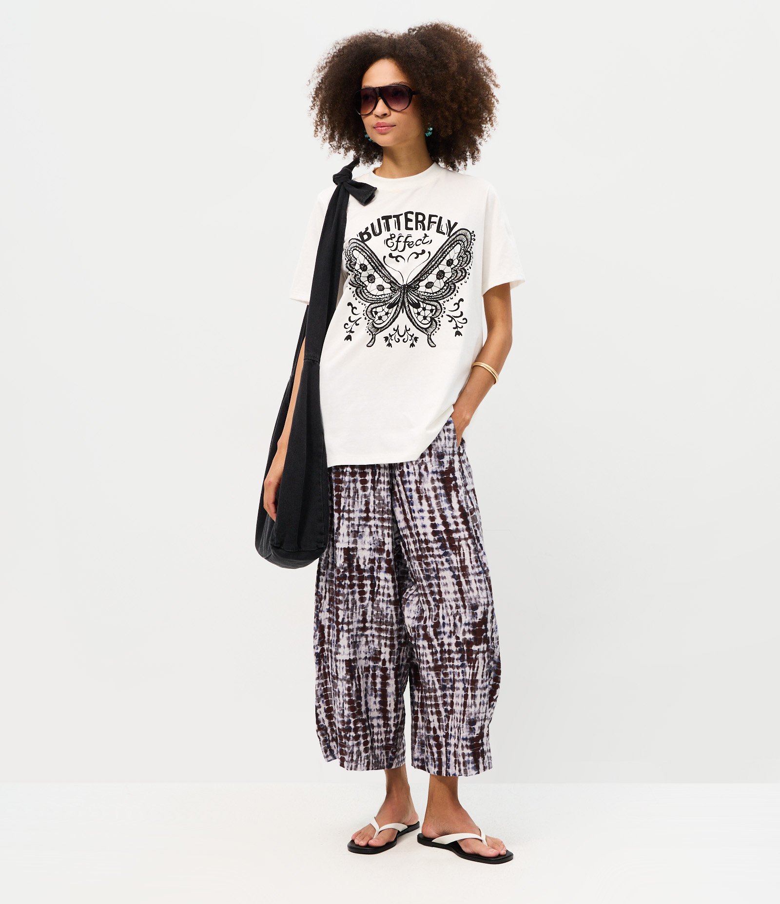 Calça Aladim em Viscose Texturizada com Cós Franzido Azul e Marrom 1