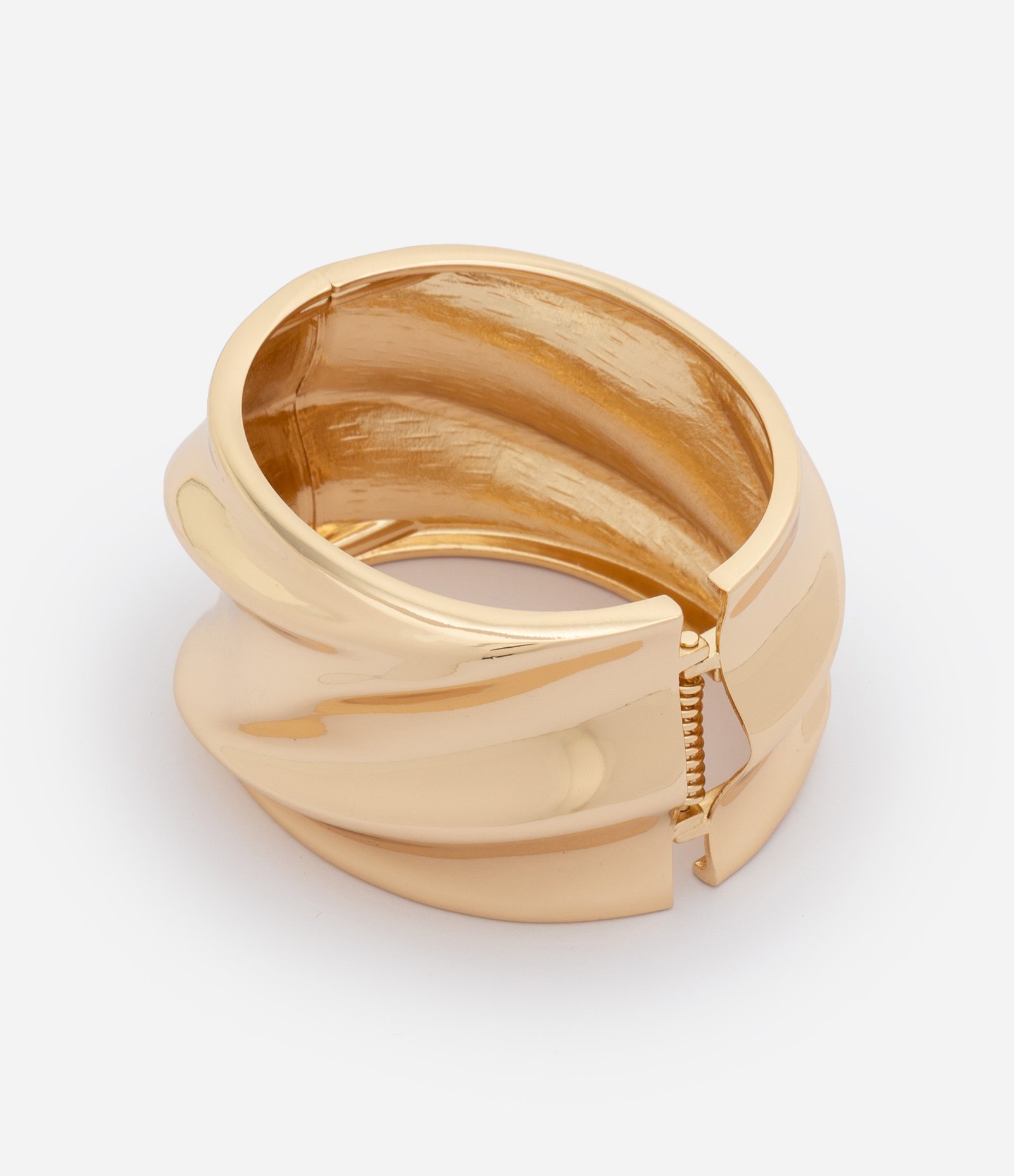 Bracelete Rígido em Metal com Formato Orgânico Dourado 2