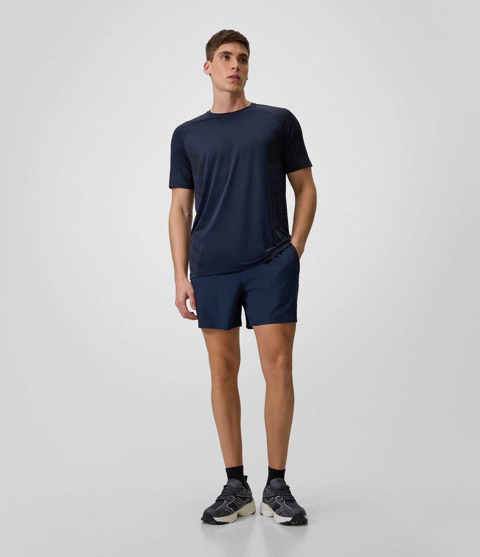 Bermuda Esportiva com Cós Ajustável Azul 1