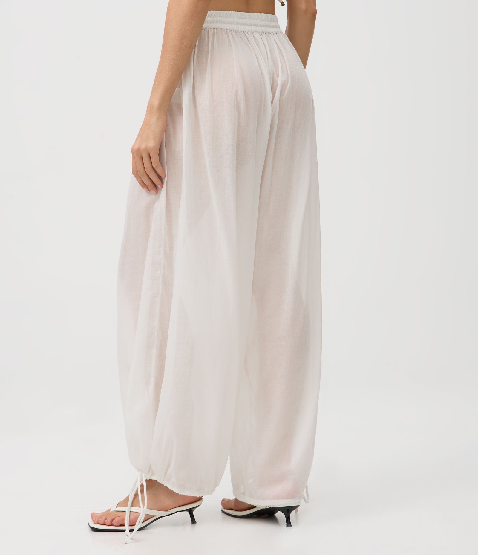 Calça Aladim em Algodão com Barra Ajustável Branco 4