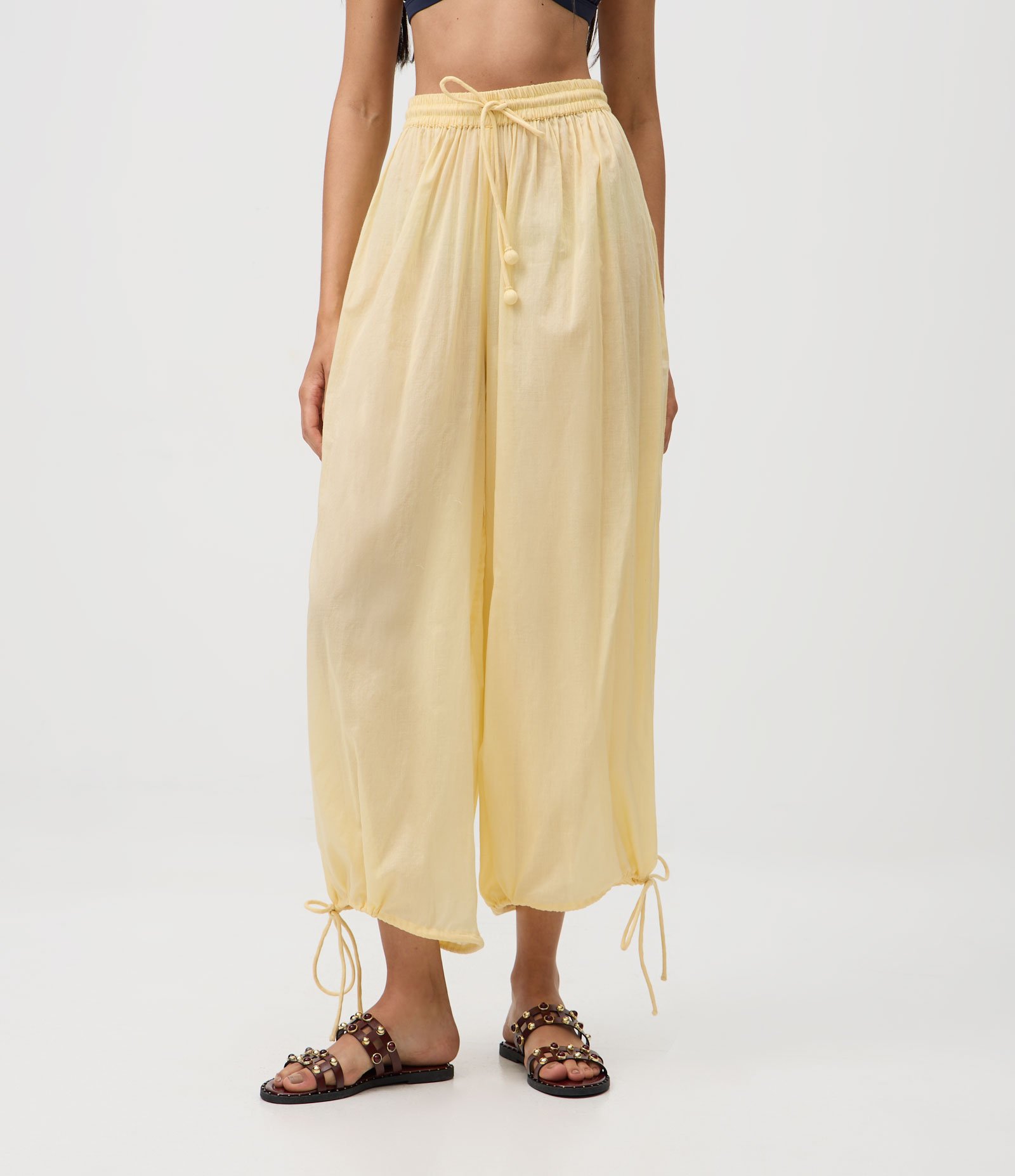 Calça Aladim em Algodão com Barra Ajustável Amarelo 2