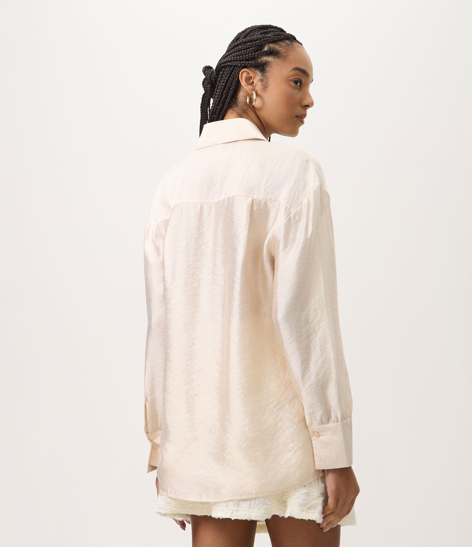 Camisa Oversized em Poliviscose com Colarinho Amarelo 4