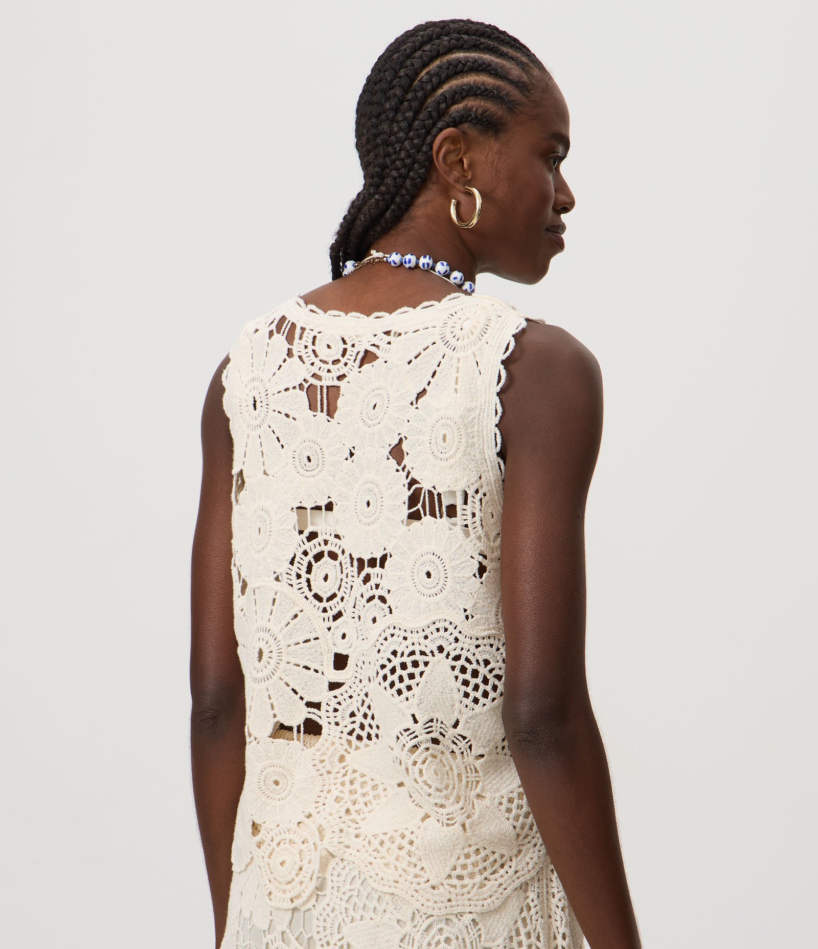 Blusa em Crochê com Flores Vazadas Branco 4