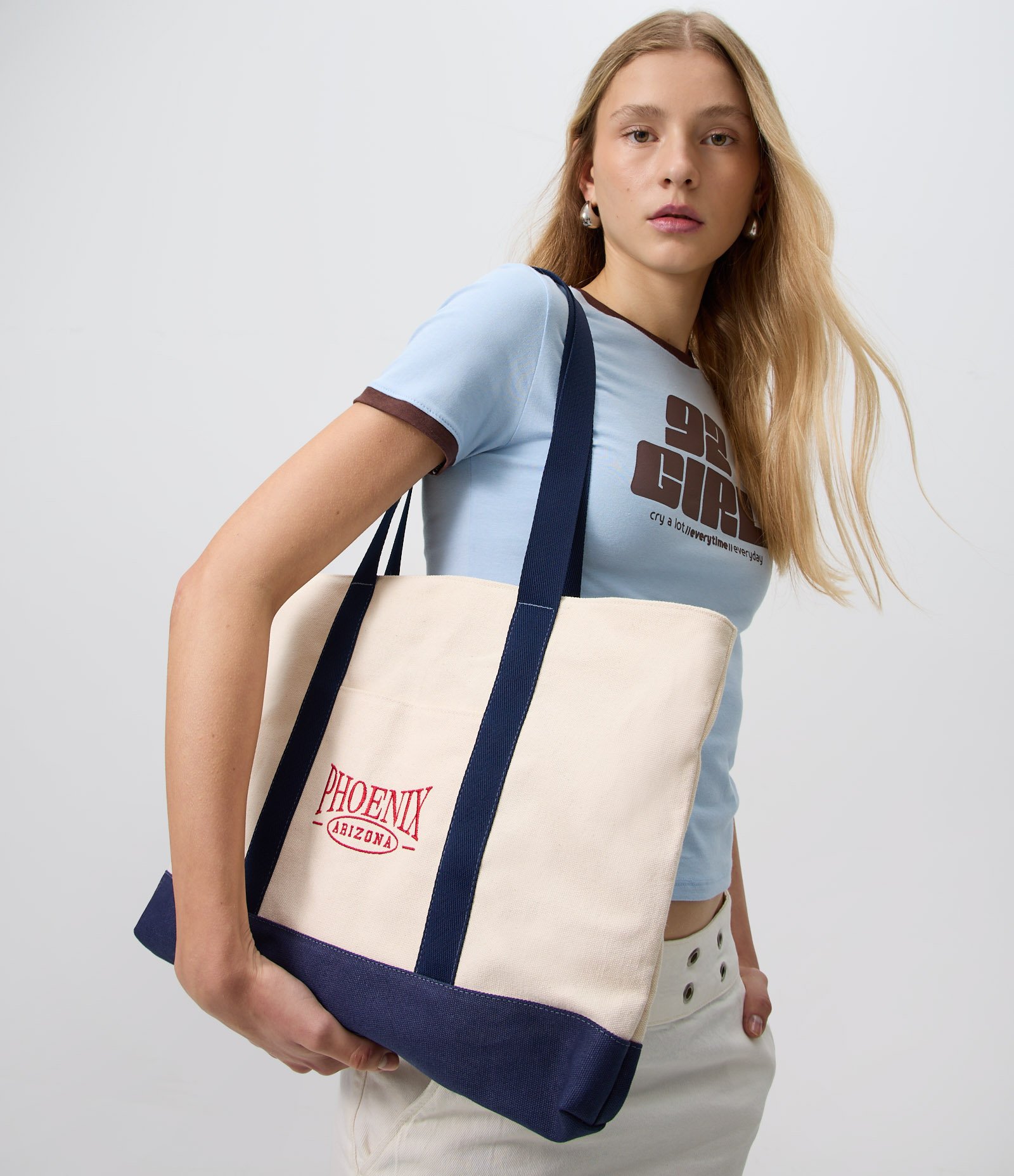Bolsa Grande com Alça Contrastante e Lettering Phoenix Off White 1
