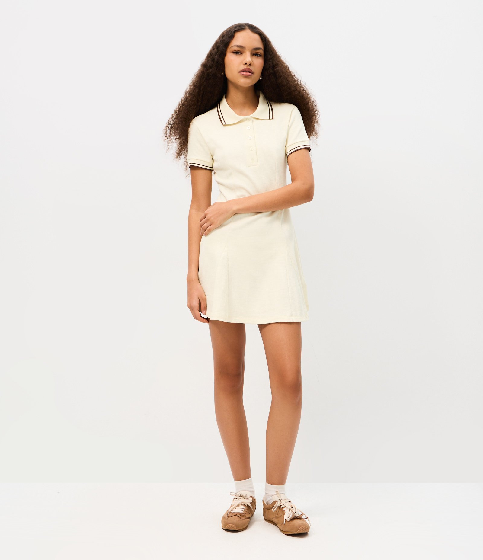 Vestido Skater Curto em Malha Anarruga com Gola Polo Amarelo Claro 1