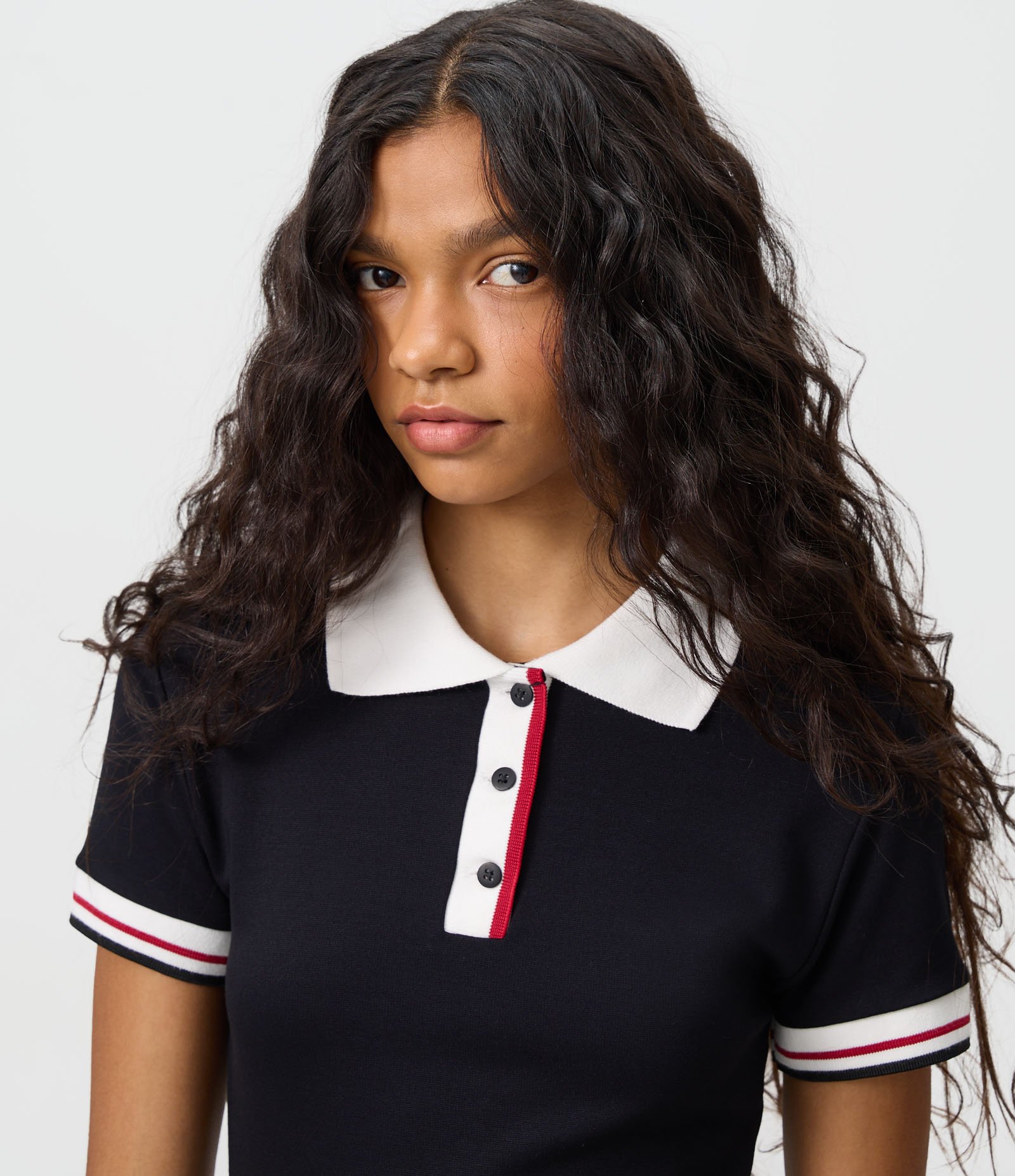 Vestido Skater Polo Texturizado com Detalhes Contrastantes Preto 3