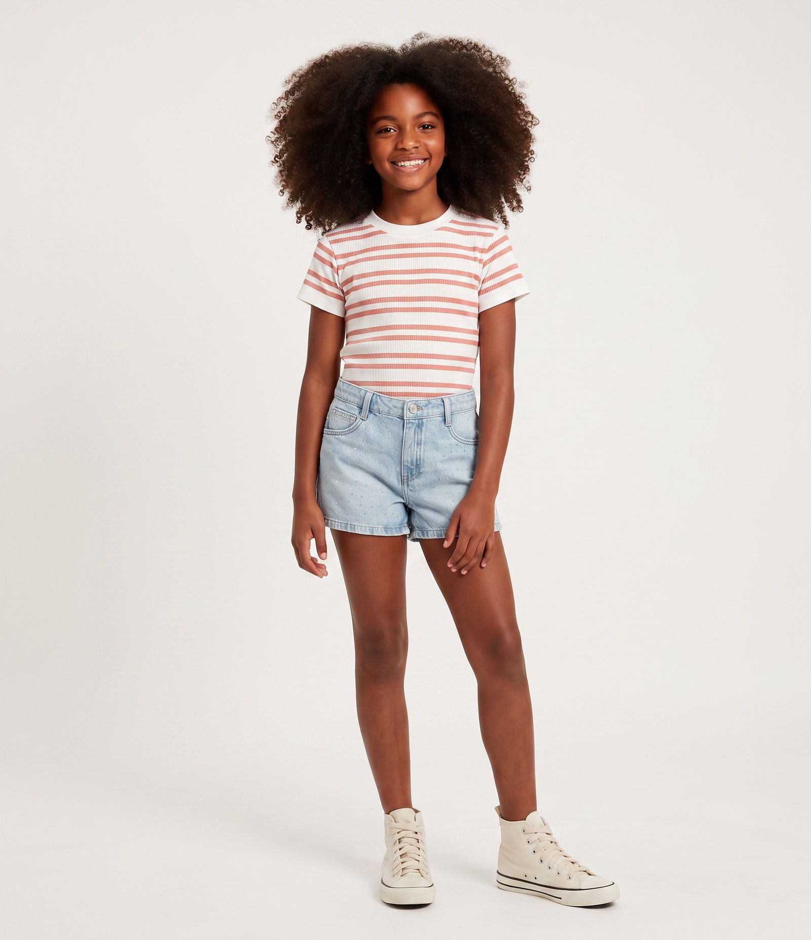 Short Jeans Infantil com Aplicação de Brilhos - Tam 5 a 16 Anos Azul Claro 1