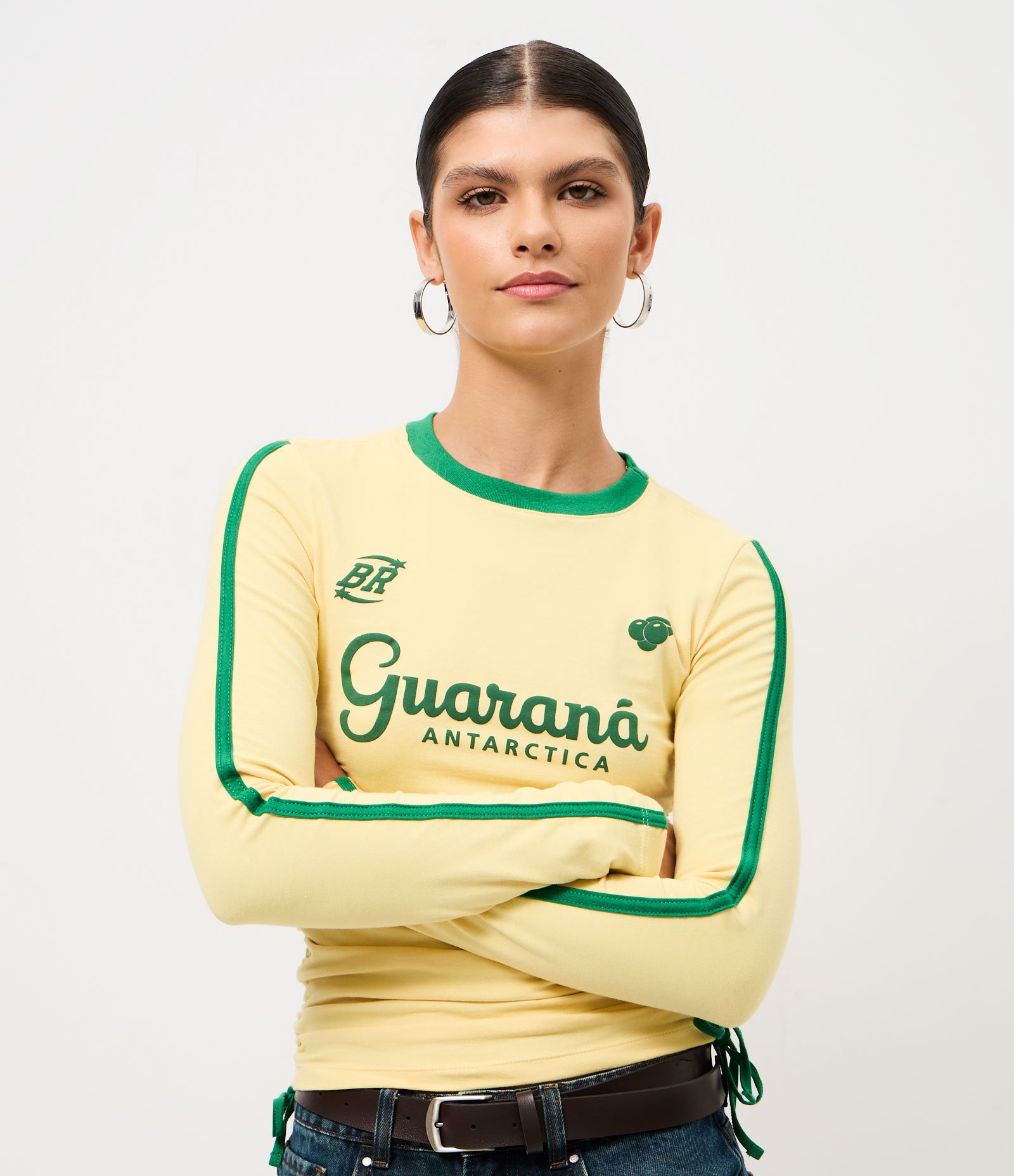 Camiseta em Algodão com Estampa Guaraná e Amarração Lateral Amarelo 1