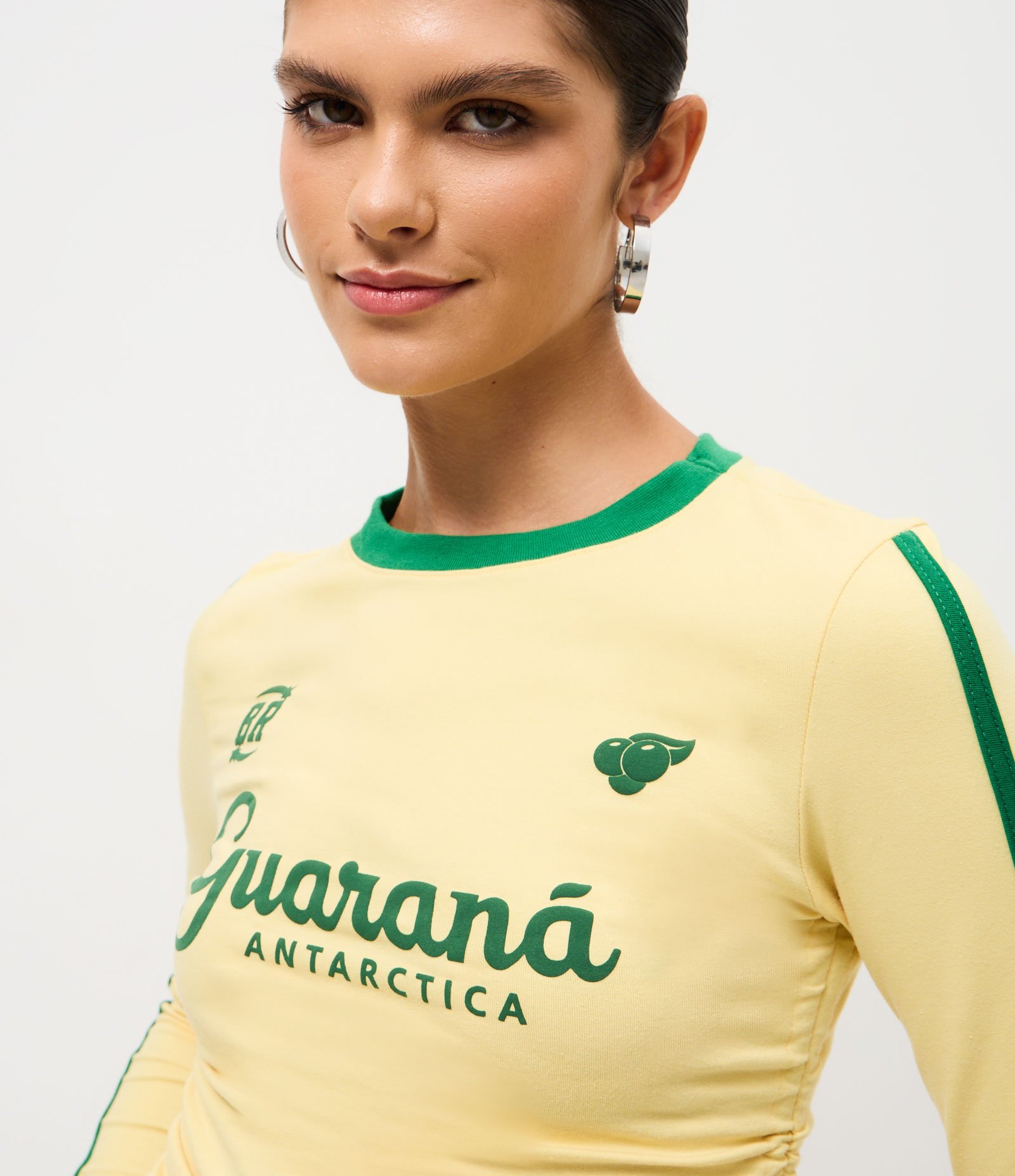 Camiseta em Algodão com Estampa Guaraná e Amarração Lateral Amarelo 3
