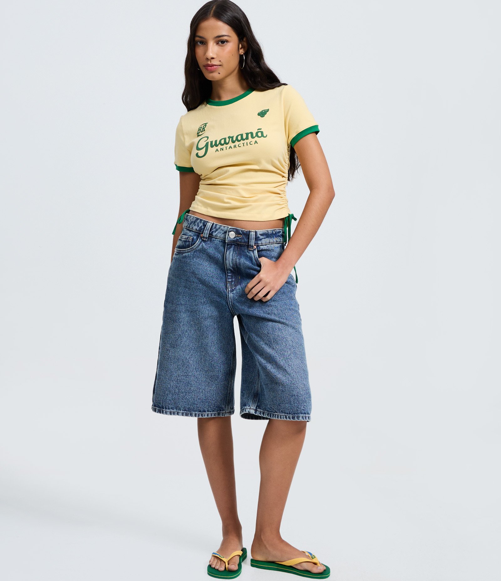 Camiseta em Algodão com Estampa Guaraná e Amarração Lateral Amarelo 2