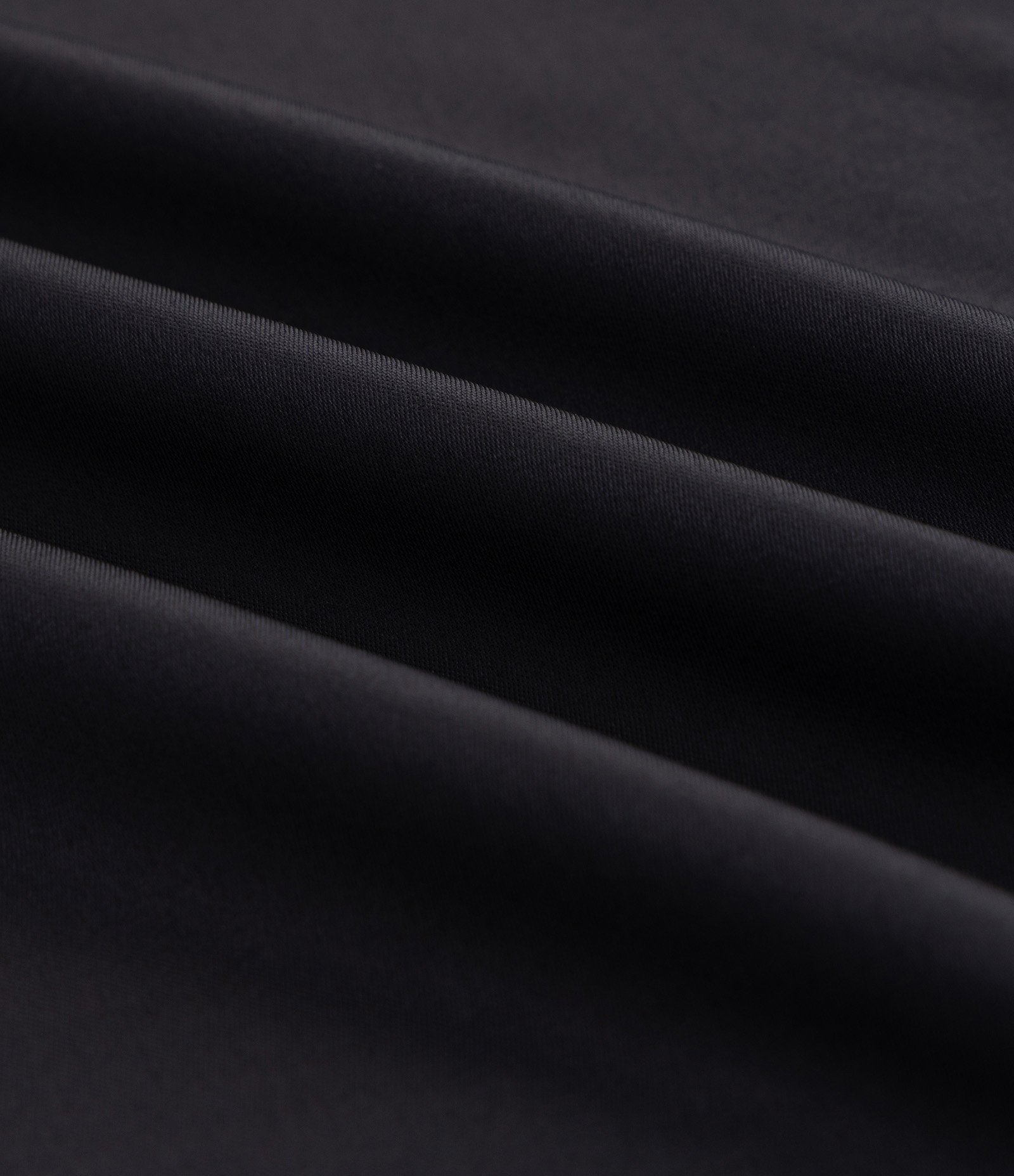 Lenço Acetinado com Renda Aplicada Preto 2