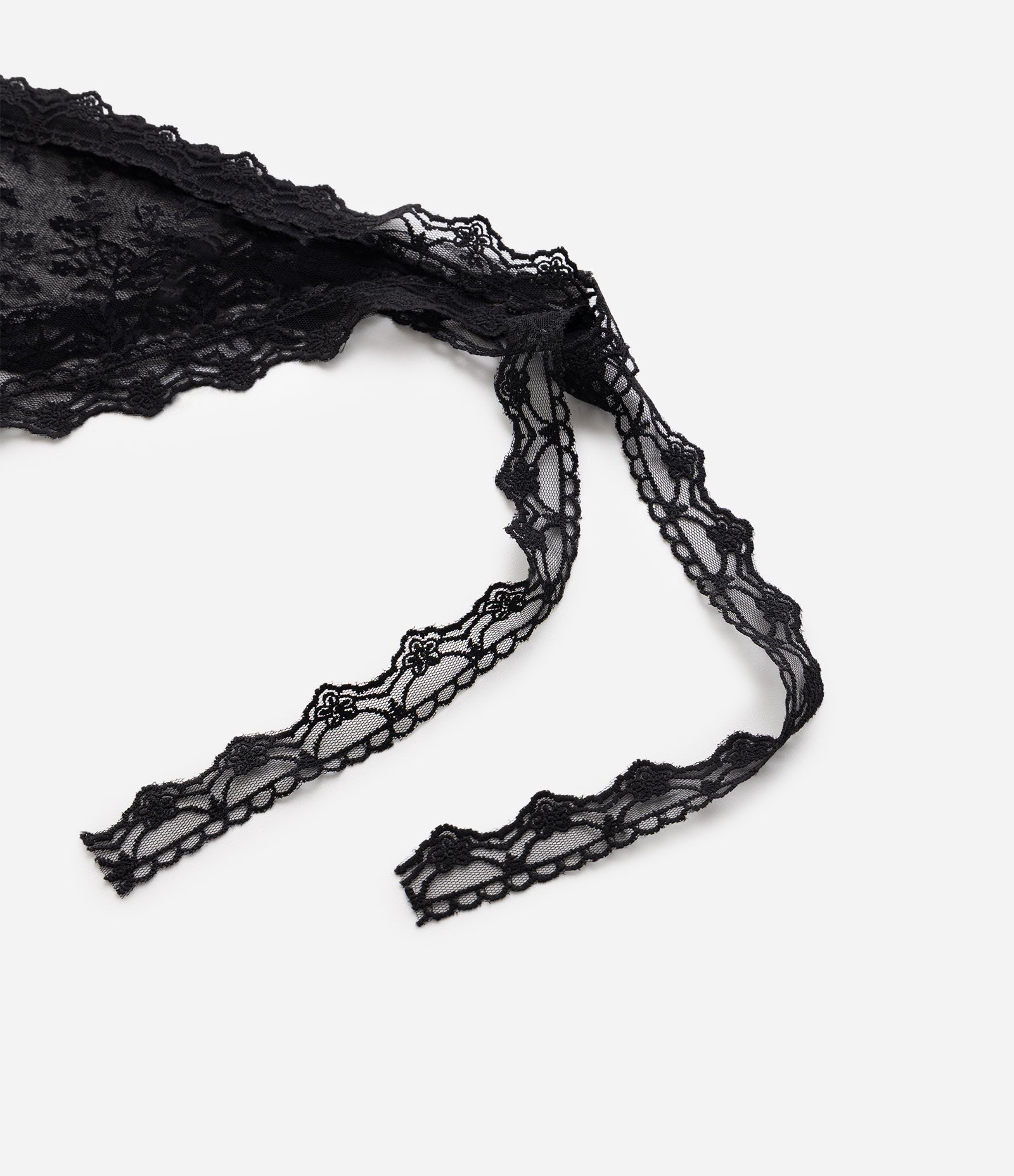 Lenço Triangular em Renda com Amarração Preto 3
