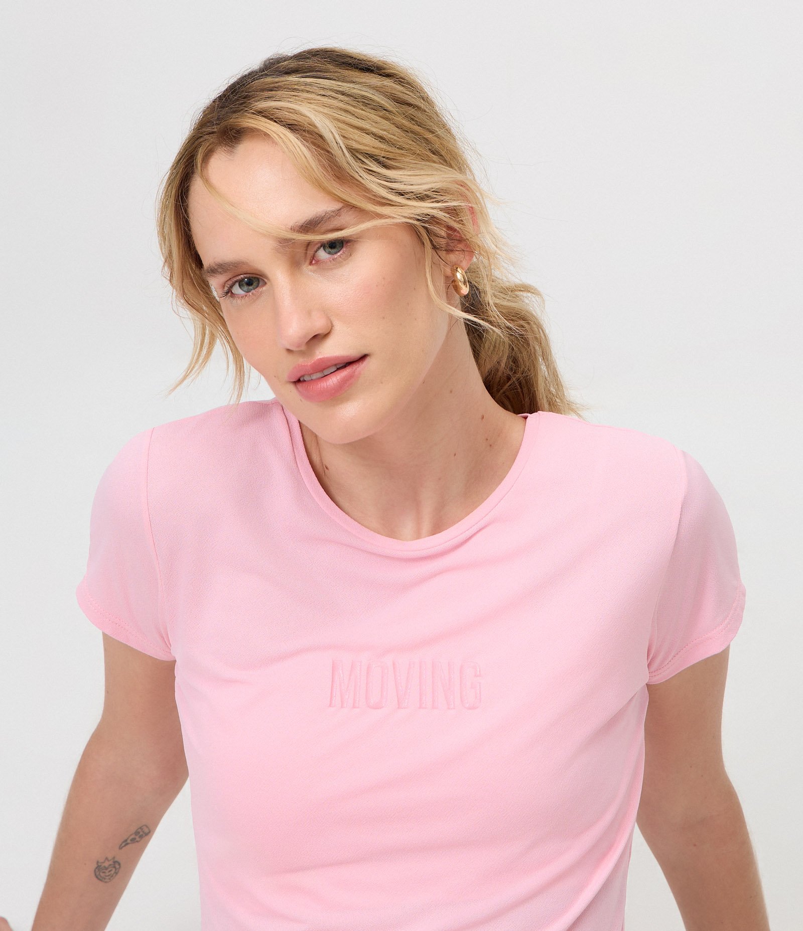 Camiseta Esportiva em Microfibra com Lettering Moving Rosa 1