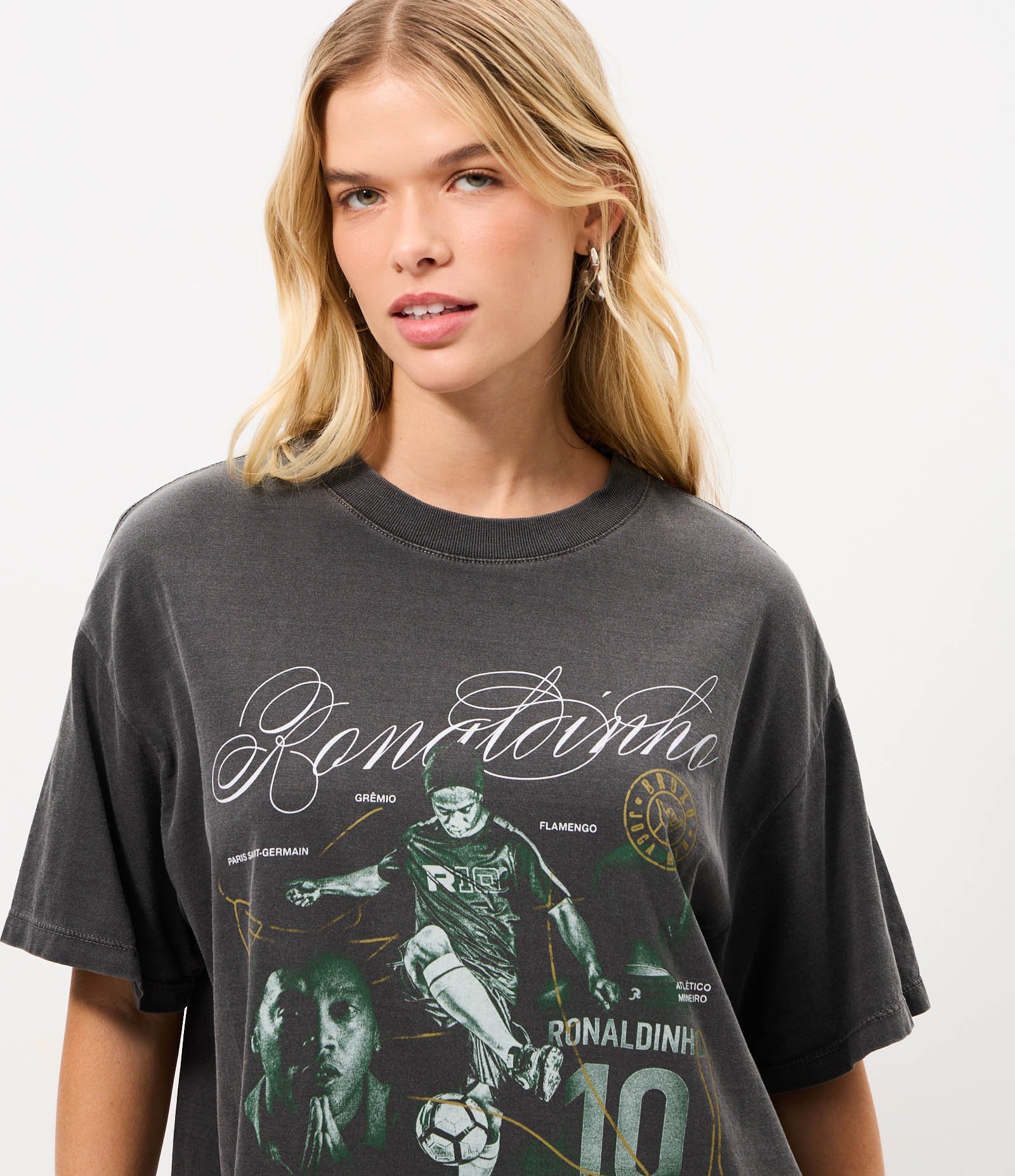 Camiseta Boxy Ronaldinho com Efeito Estonado Preto 4