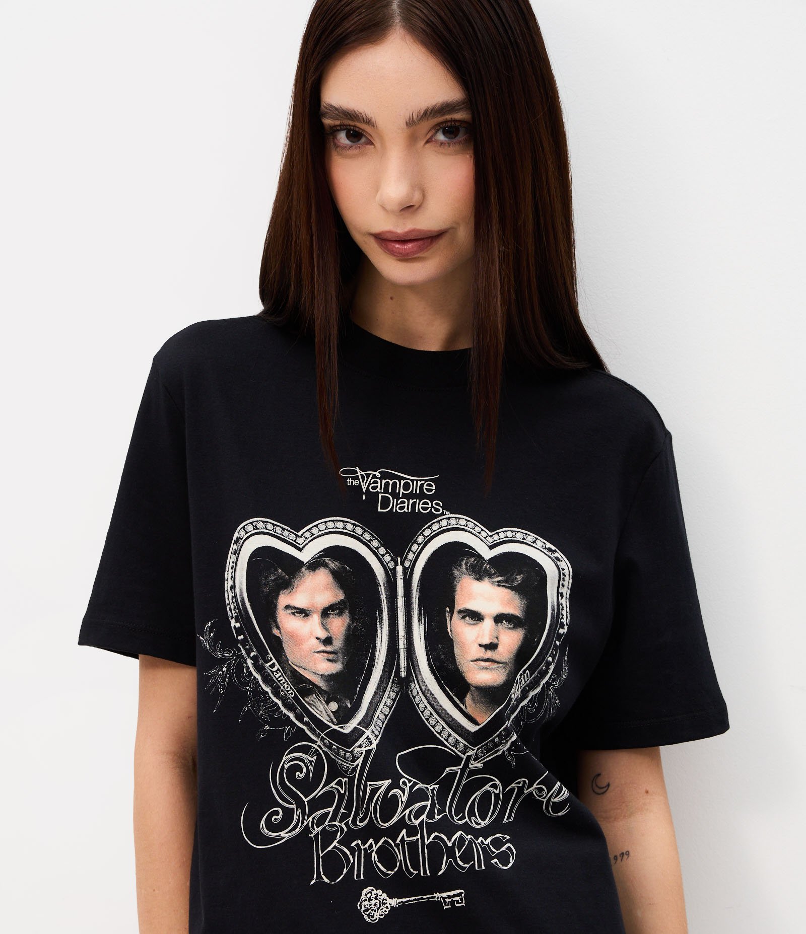 Camiseta em Algodão com Estampa Salvatore Brothers Preto 3