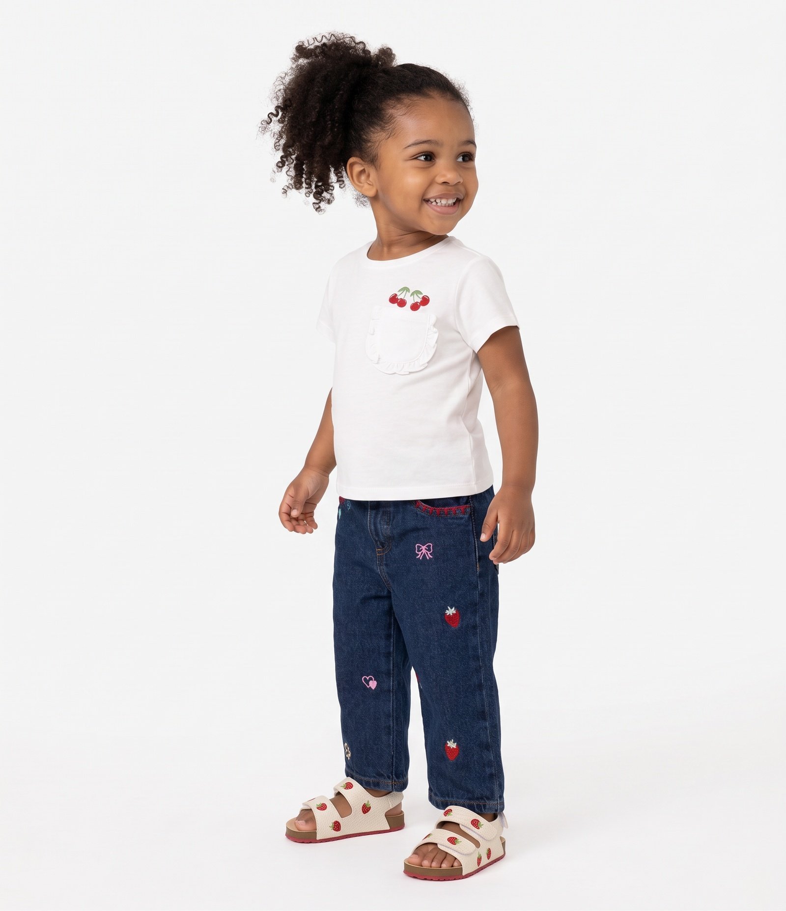 Camiseta Relaxed Infantil com Bolsinho e Estampa Cereja – Tam 1 a 6 Anos Branco 2