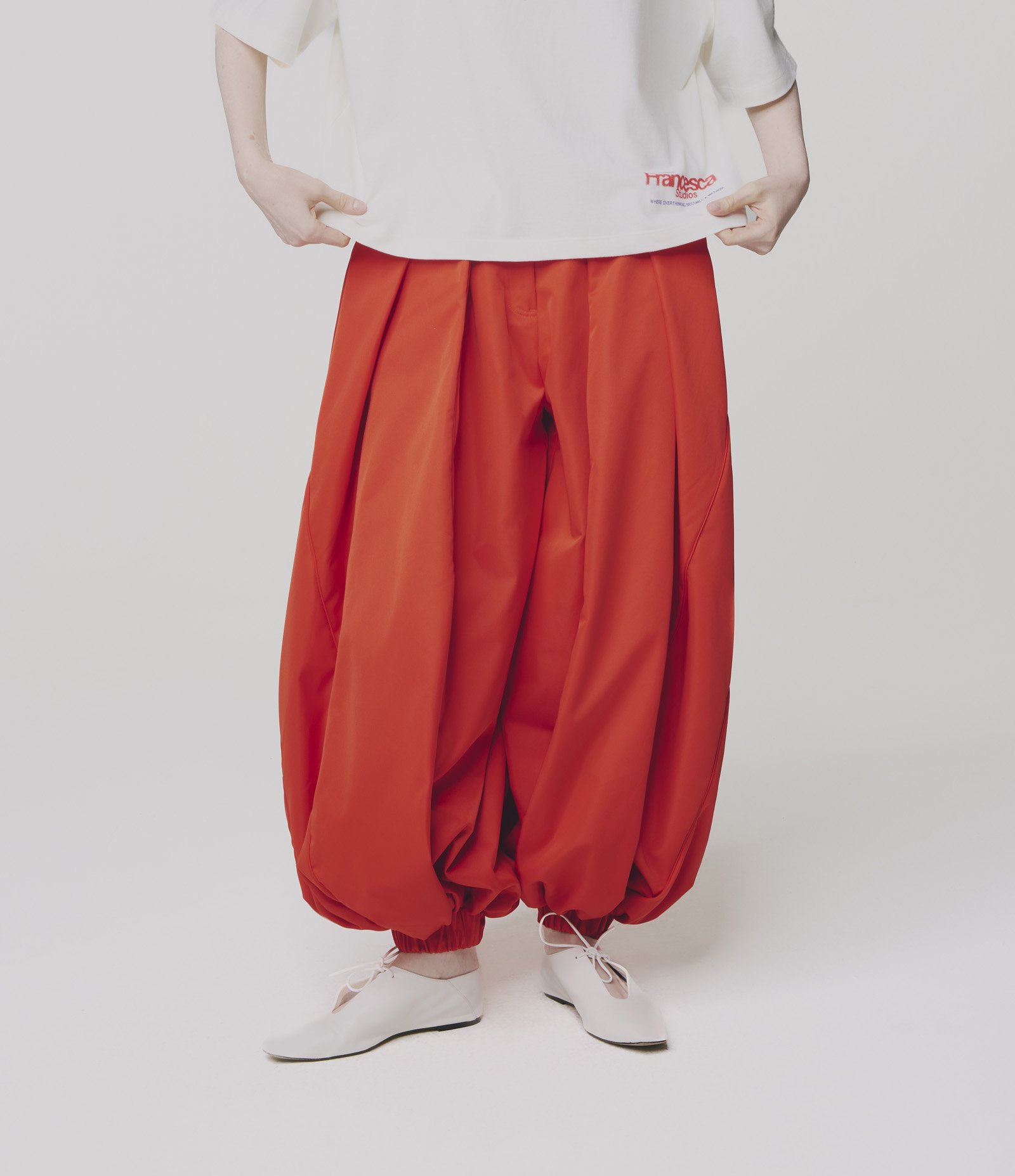 Calça Maxi Aladim Volumosa com Elástico na Barra Vermelho 3