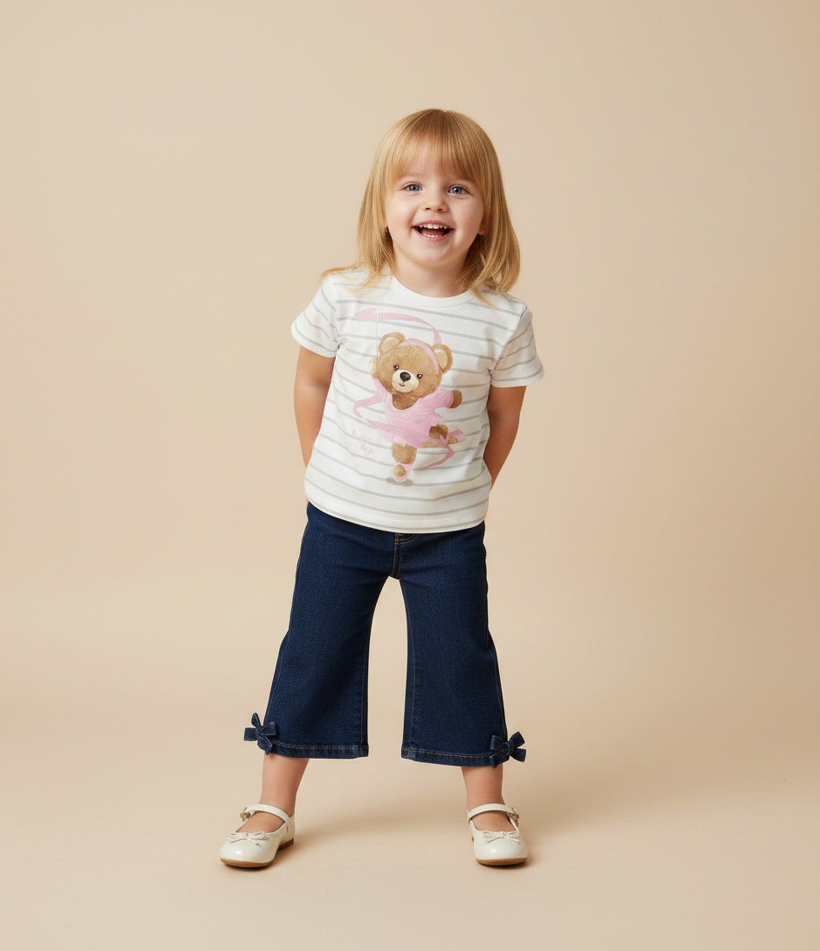 Camiseta Slim Infantil Listrada com Estampa Ursa Bailarina – Tam 1 a 6 Anos Branco 1