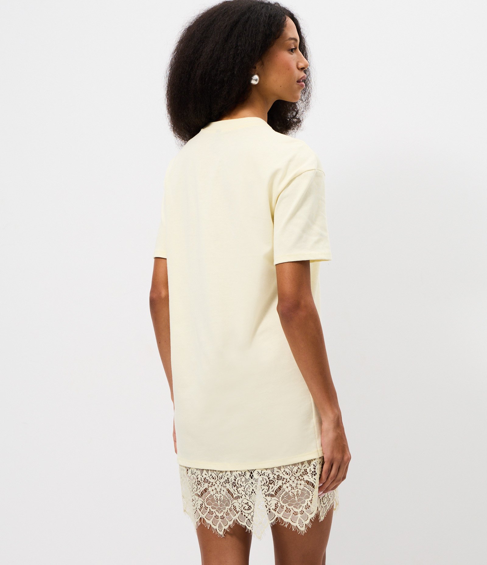 Vestido Reto em Algodão com Renda na Barra Amarelo 4