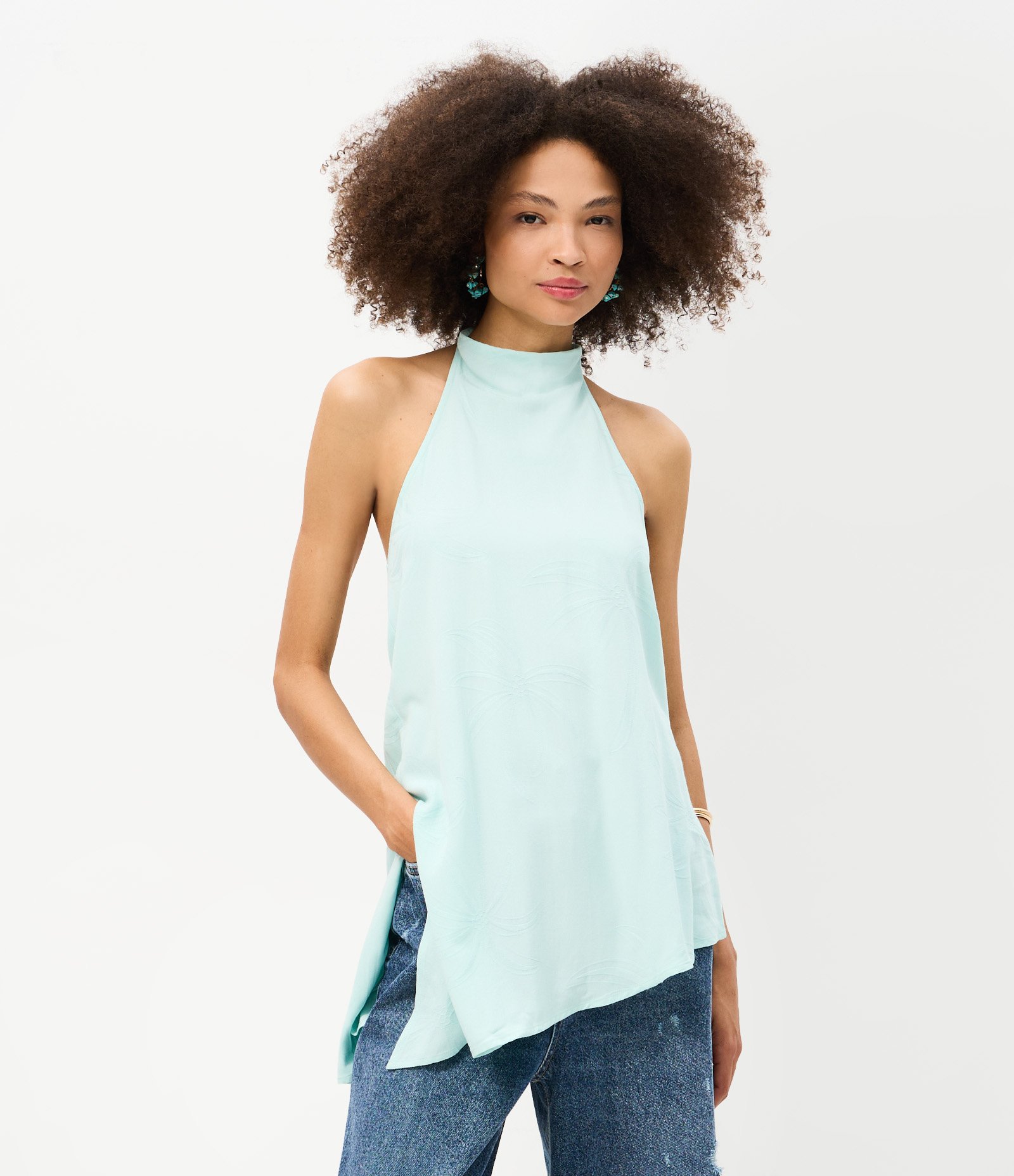 Blusa em Jacquard com Decote Degagê e Barra Assimétrica Azul 1