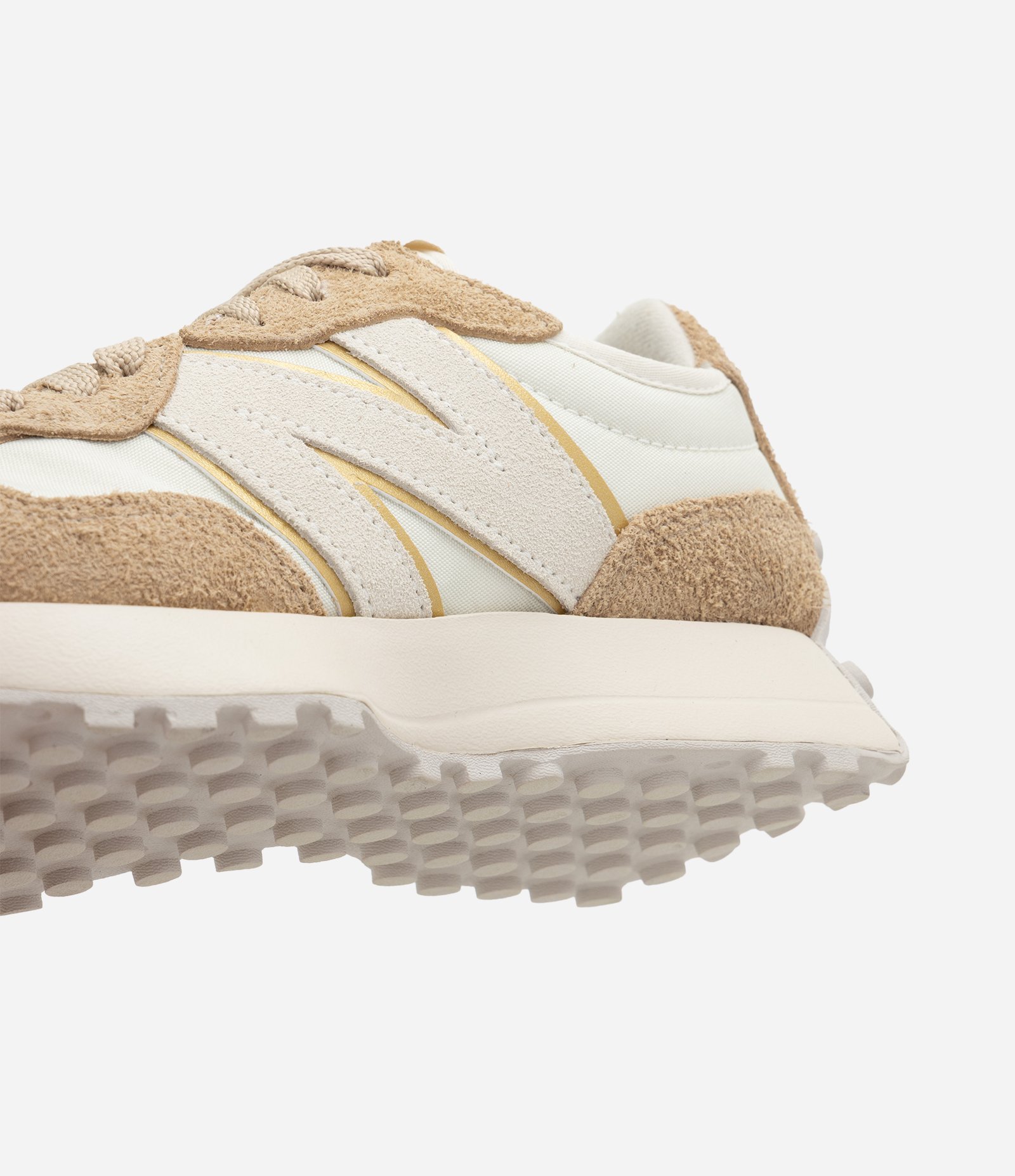 Tênis Jogging 327 V1 com Recortes New Balance Bege/Dourado 3