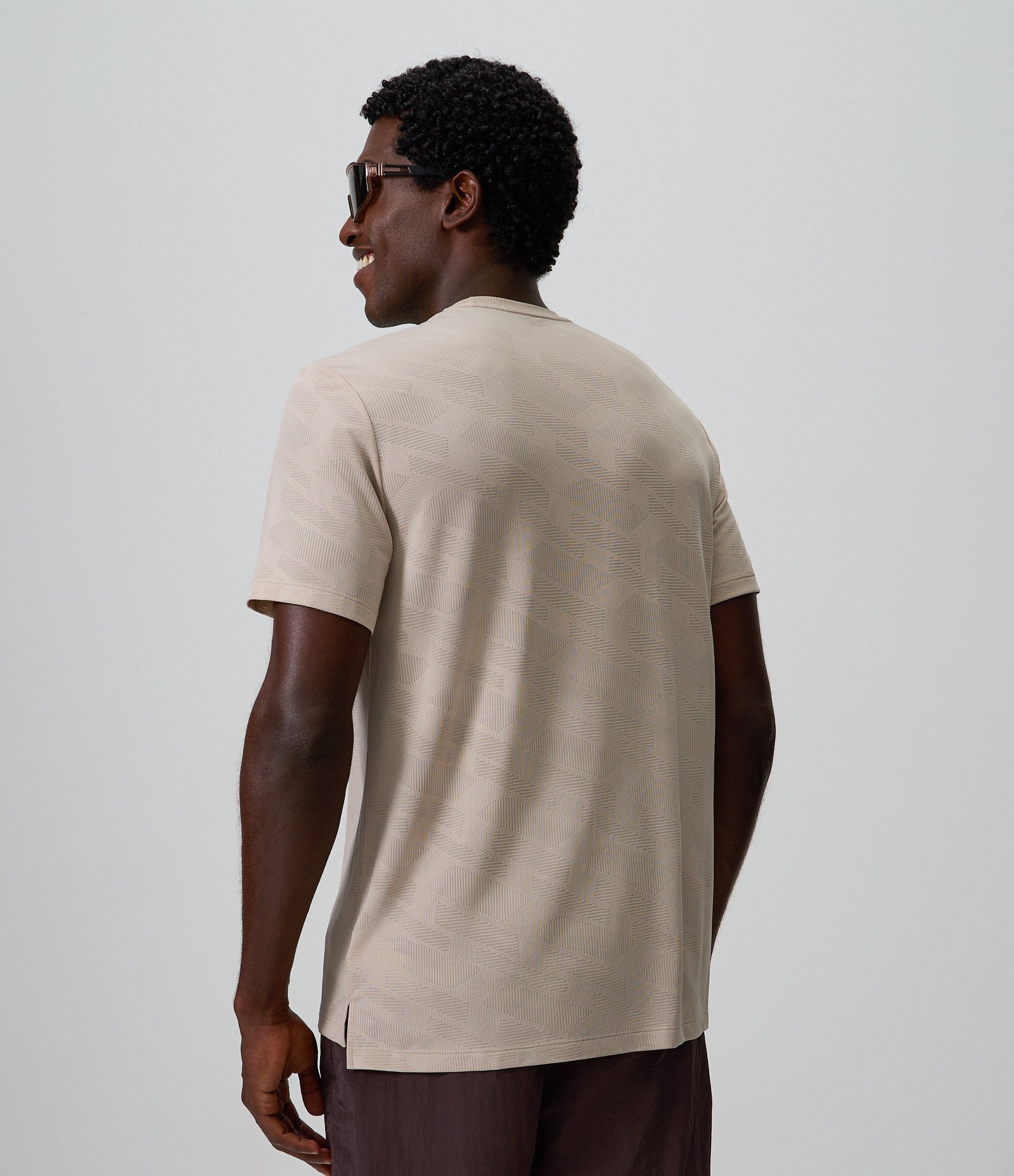 Camiseta Dry Jacquard com Print no Peito Cinza 3