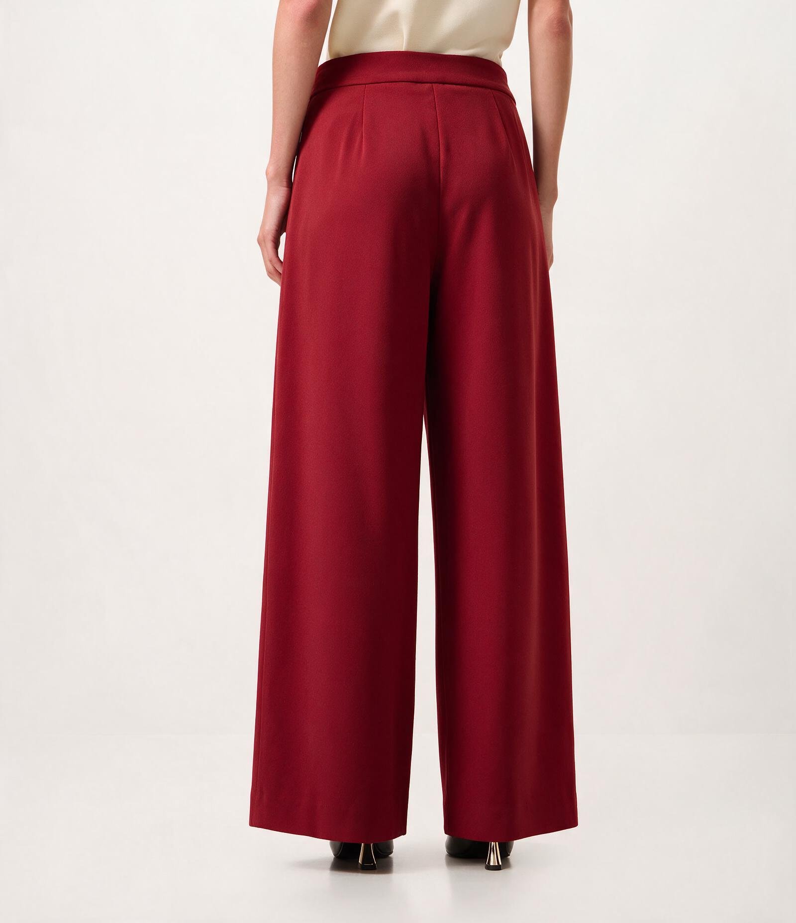 Calça Wide Leg em Crepe com Cinto e Fivela Vermelho 4