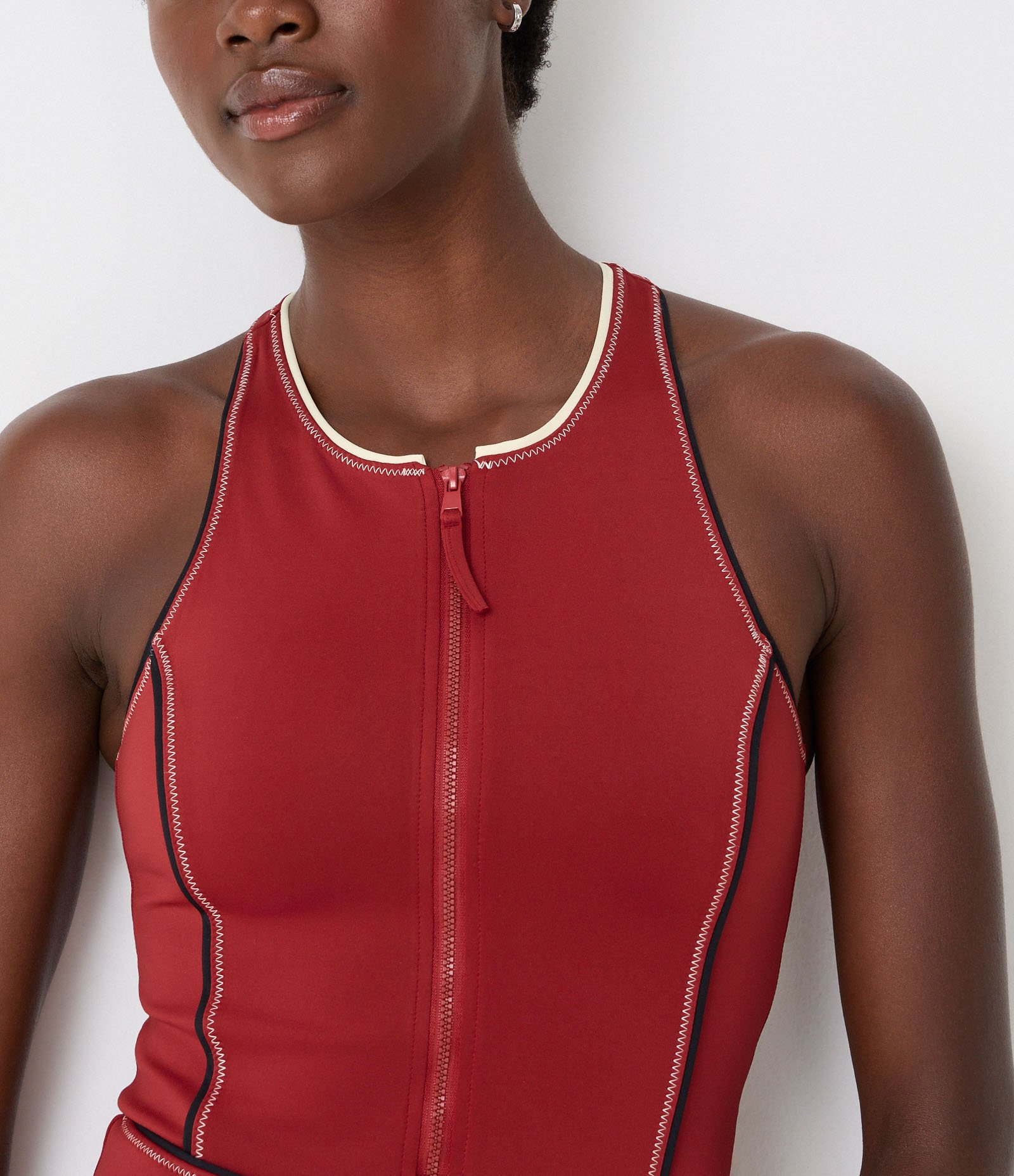 Maiô Nadador Esportivo com Zíper e Detalhes Contrastantes Vermelho 4
