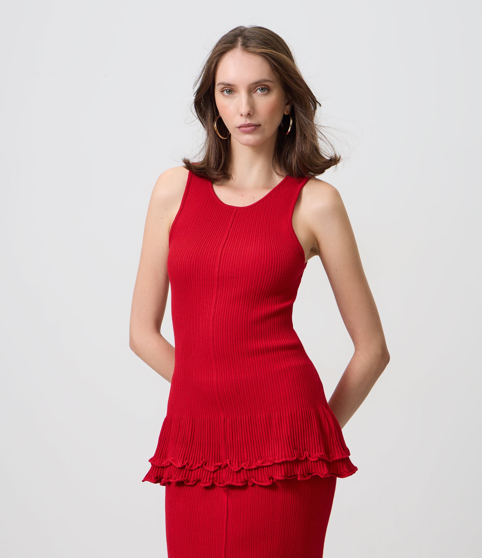 Blusa Alongada em Tricô com Barra Ondulada Vermelho 1