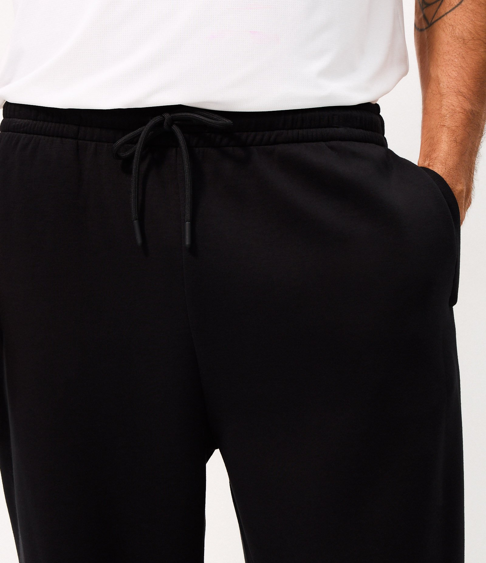 Calça Esportiva Reta com Cordão Preto 4