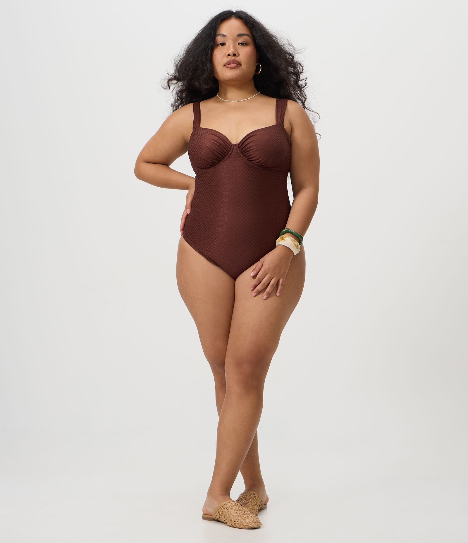 Maiô Meia Taça em Poliamida Texturizado UV 50+ Curve & Plus Size Marrom 2