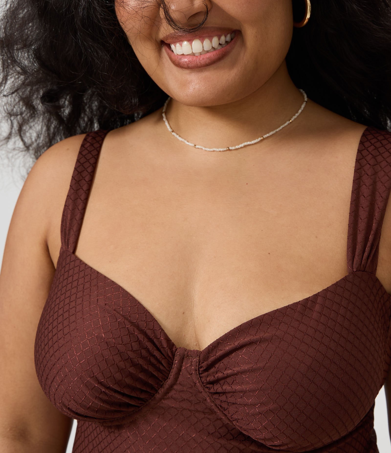 Maiô Meia Taça em Poliamida Texturizado UV 50+ Curve & Plus Size Marrom 3