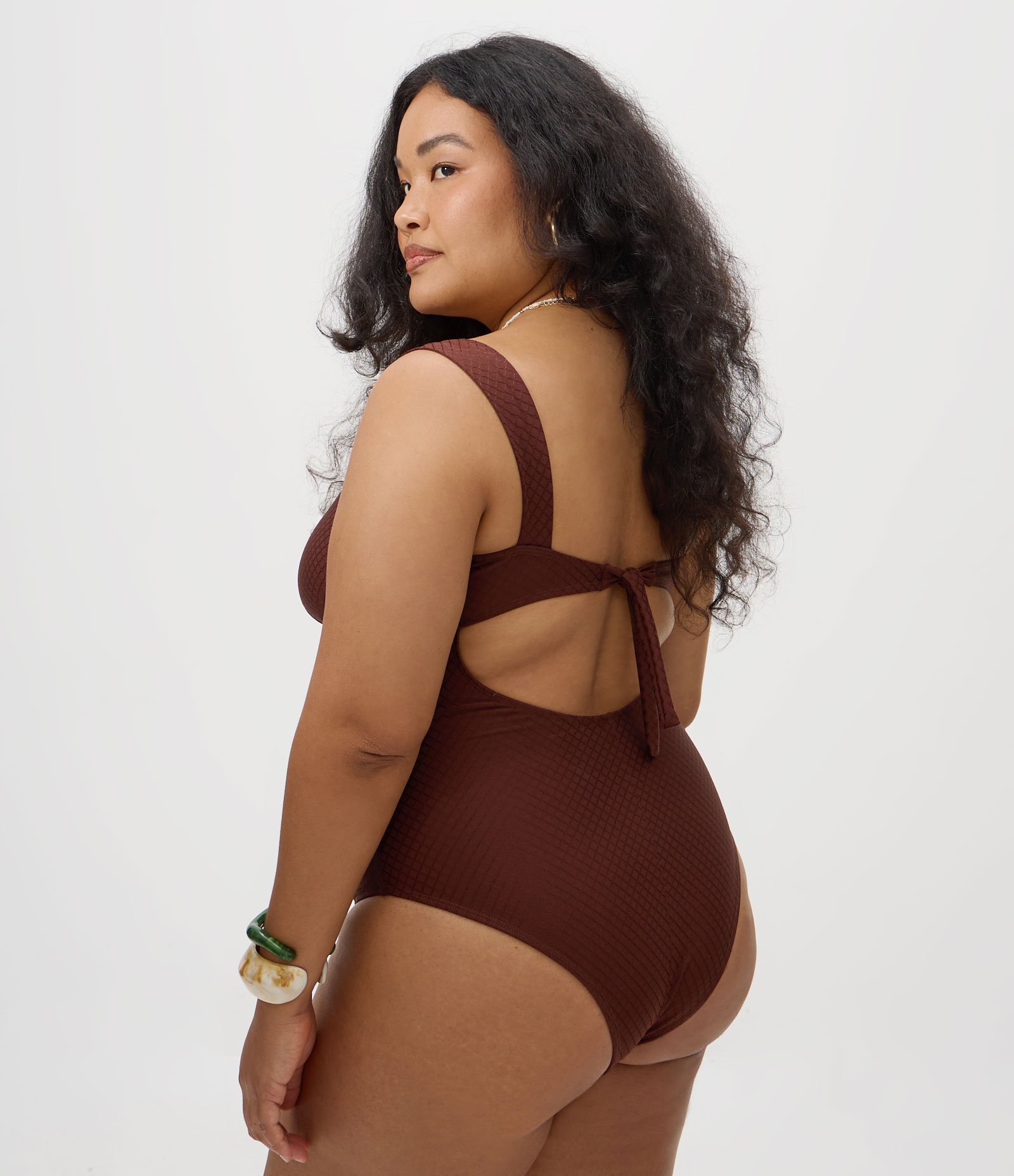 Maiô Meia Taça em Poliamida Texturizado UV 50+ Curve & Plus Size Marrom 4