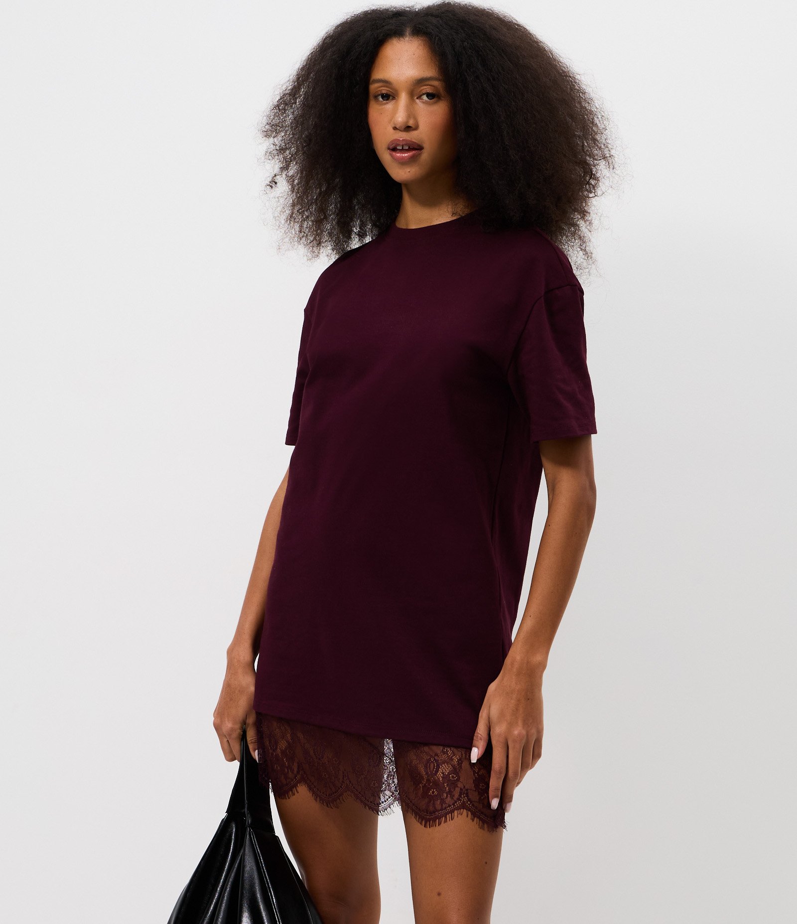 Vestido Reto em Algodão com Renda na Barra Vinho 2