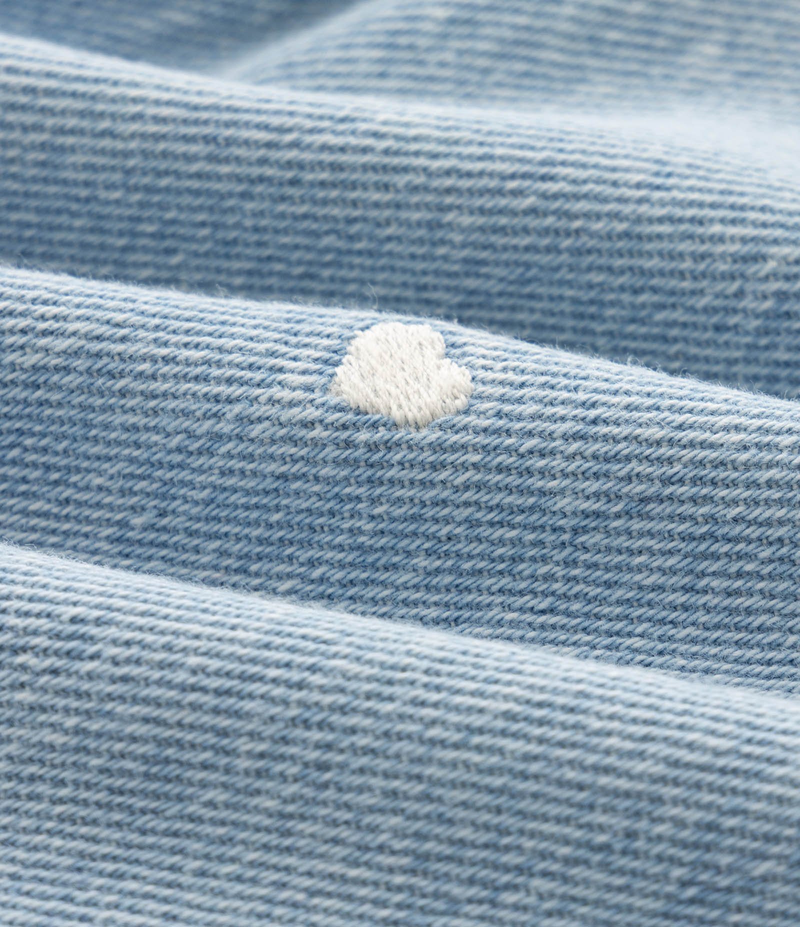 Calça Mom Infantil em Jeans com Bordados de Corações – Tam 1 a 6 Anos Azul Claro 4