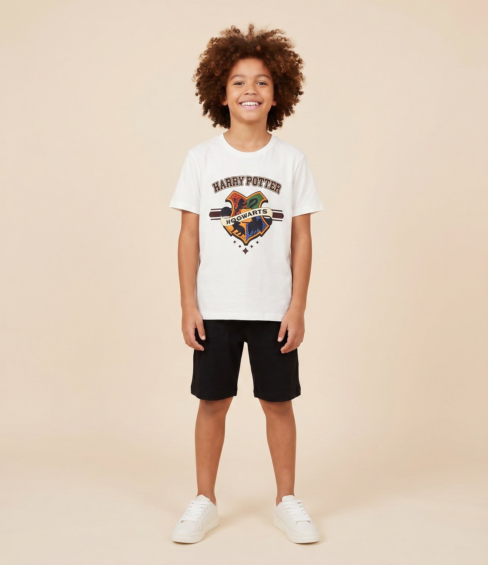 Camiseta Infantil com Estampa Brasões de Hogwarts – Tam 5 a 14 Anos Branco 1