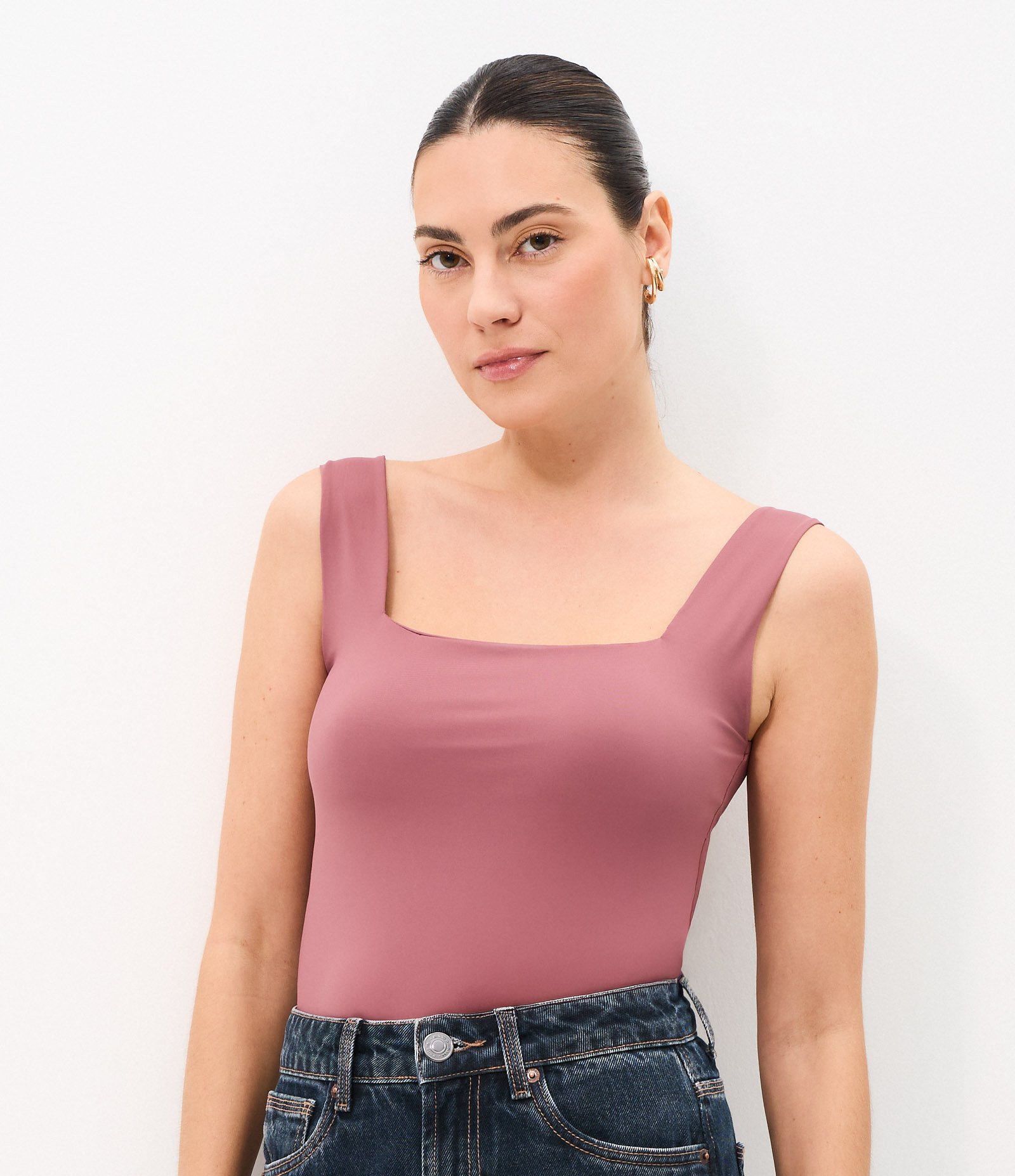 Blusa Básica em Poliamida com Decote Quadrado Rosa 3