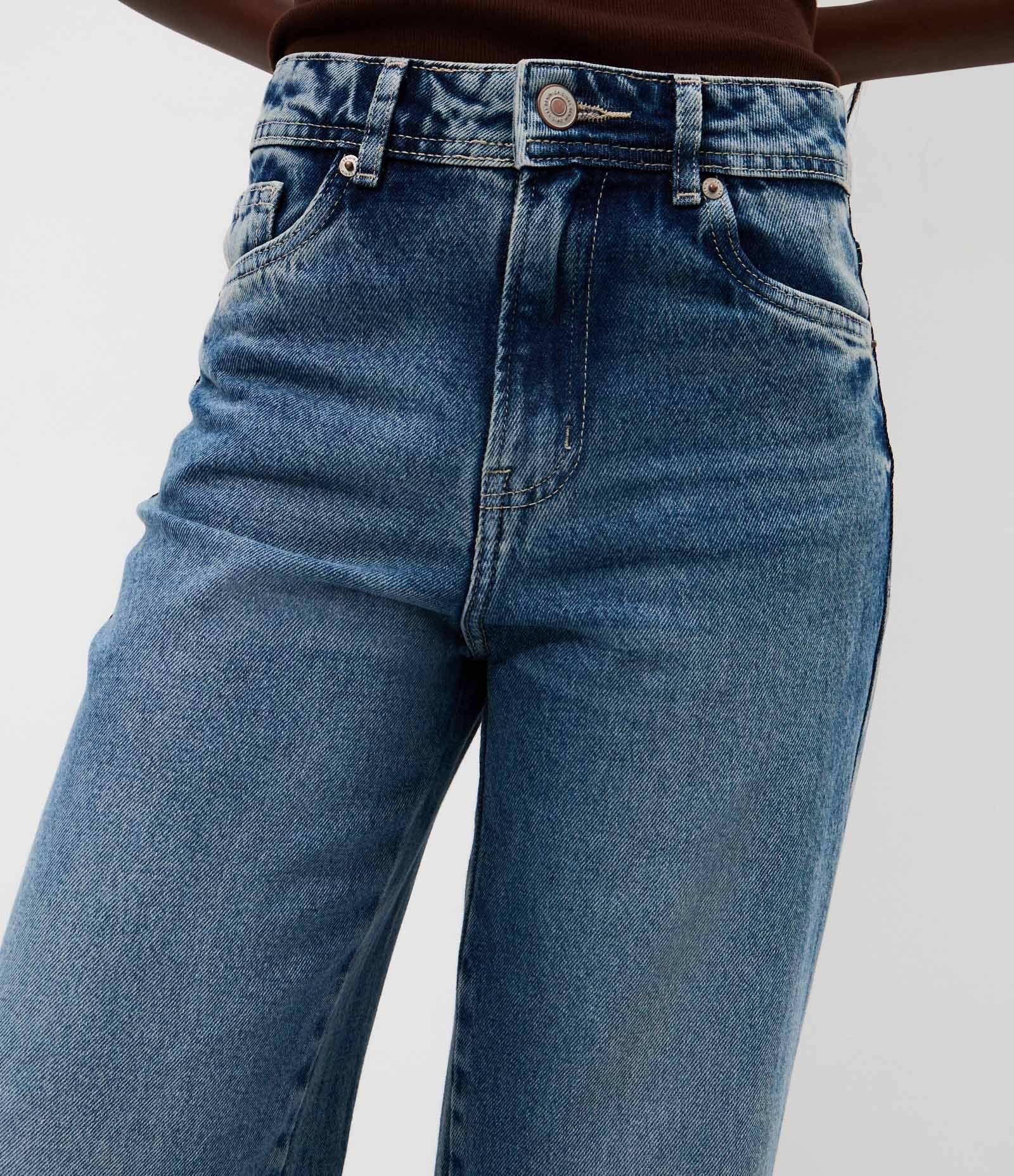 Calça Wide Leg Jeans com Cintura Média e Bordado Floral Azul 3