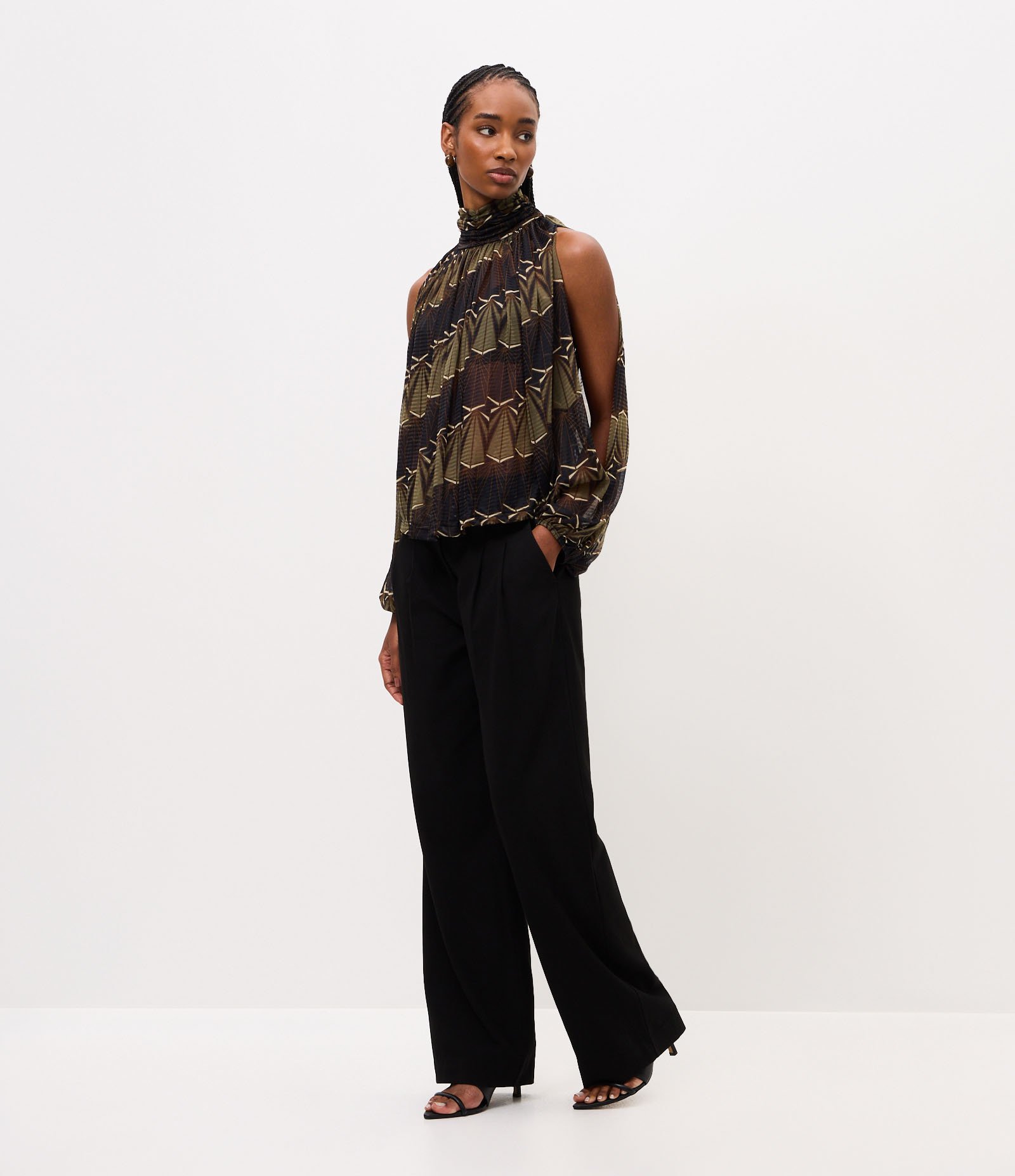 Blusa em Tule com Estampa Abstrata e Manga com Abertura Multicores 2