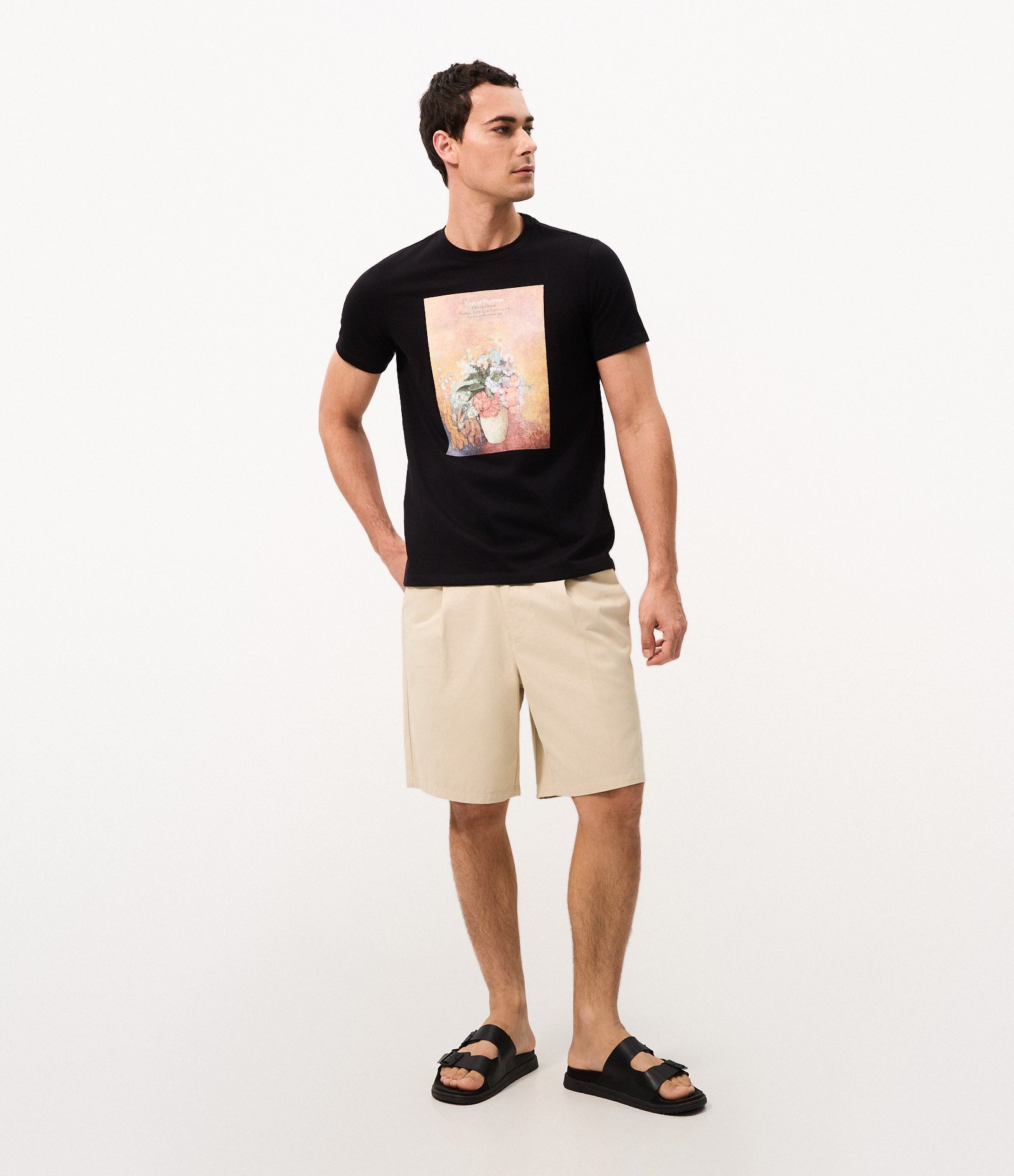 Camiseta em Algodão com Estampa do Quadro Vase Of Flowers de Odilon Redon Preto 2