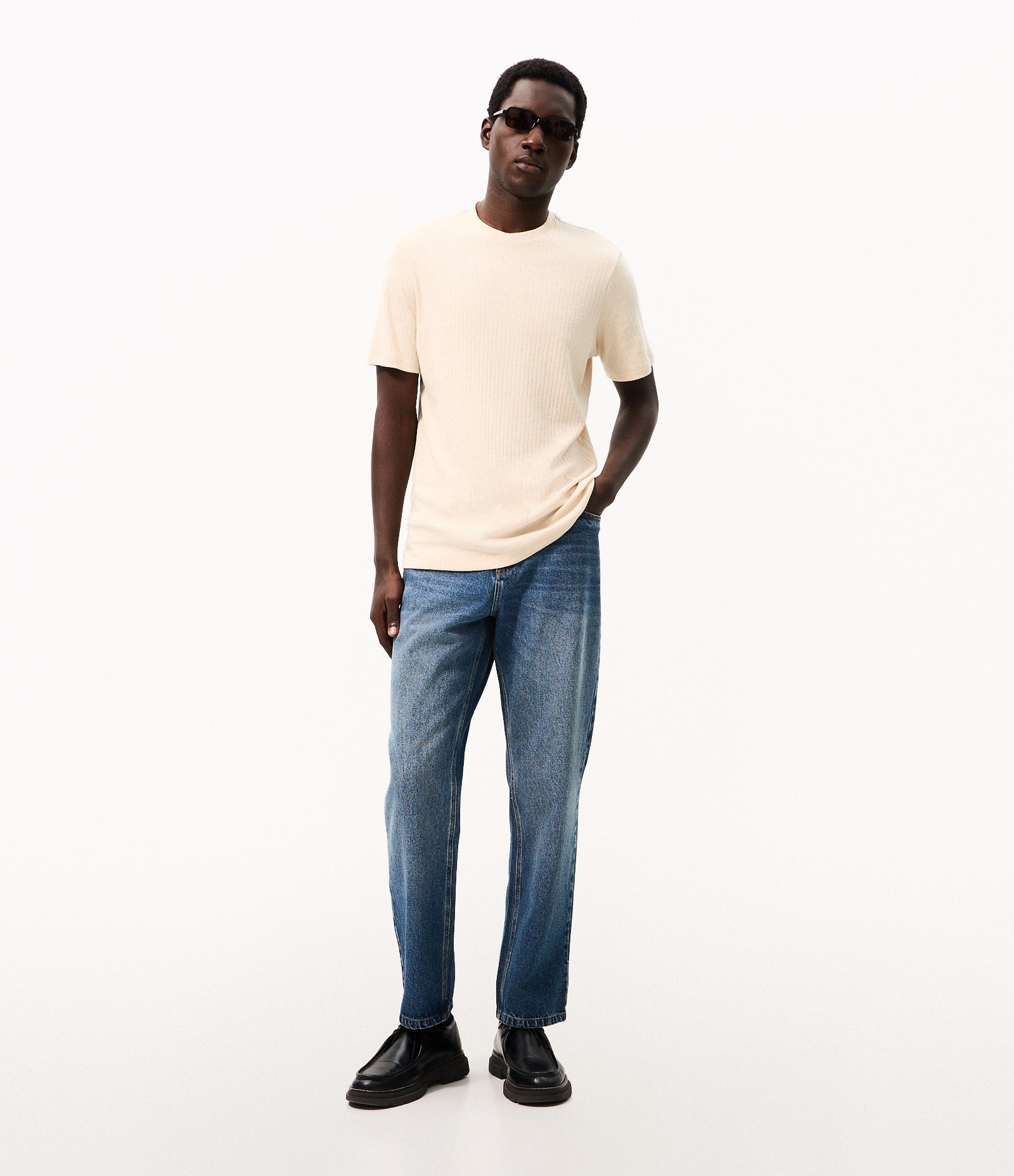 Camiseta Slim Texturizada Bege 2