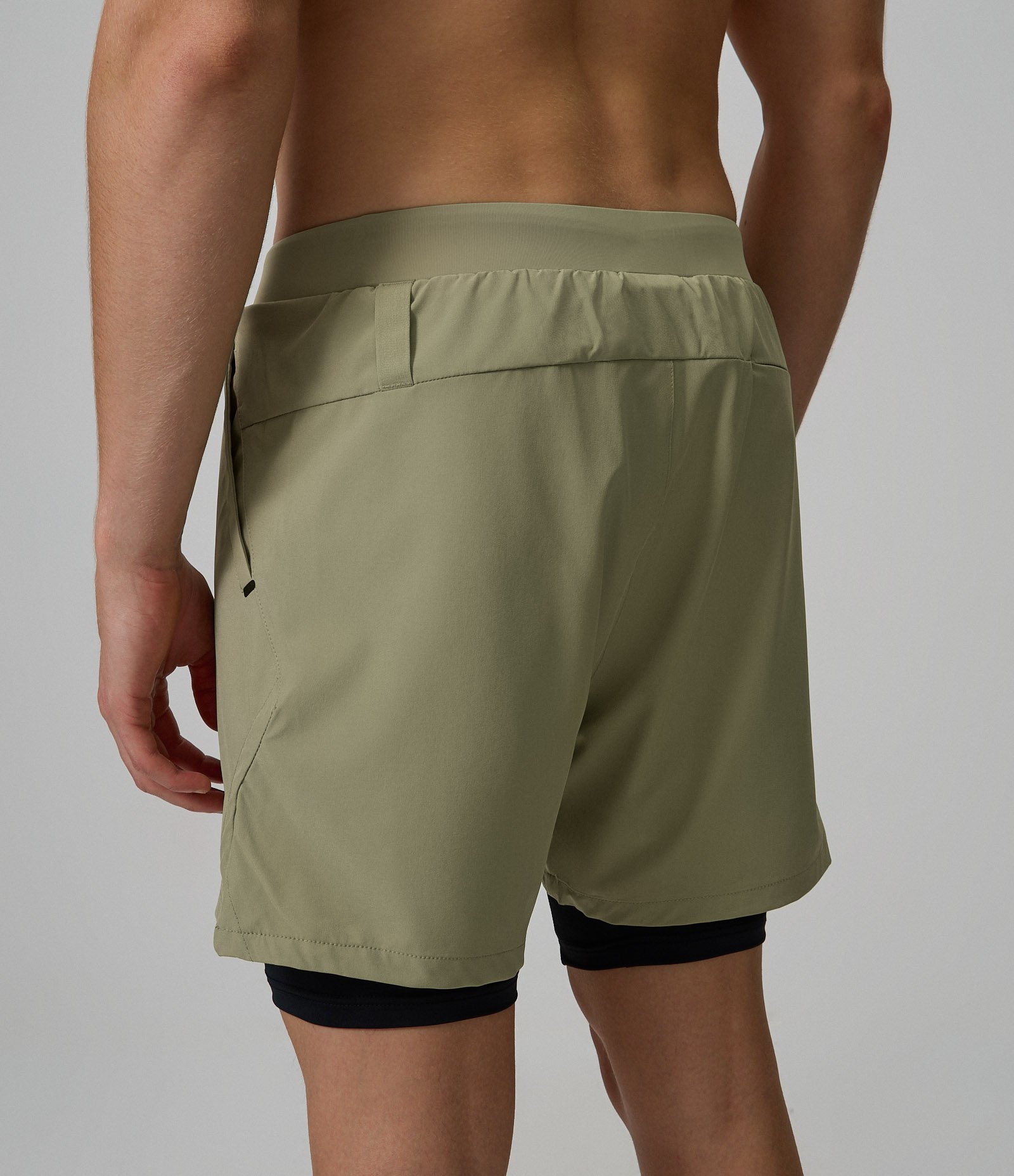 Bermuda Esportiva Corrida com Short de Compressão Verde 4