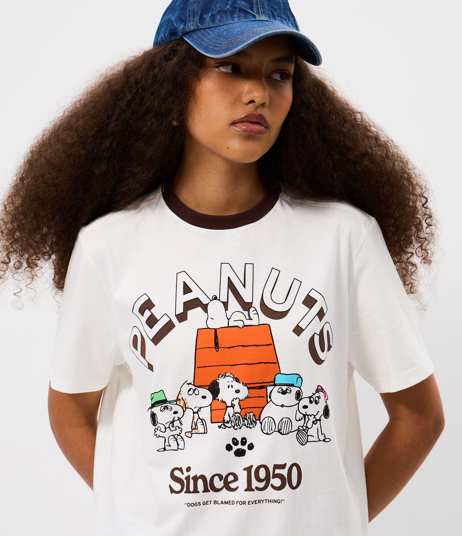 Camiseta em Algodão com Peanuts Snoopy e Amigos Estampado Branco 1