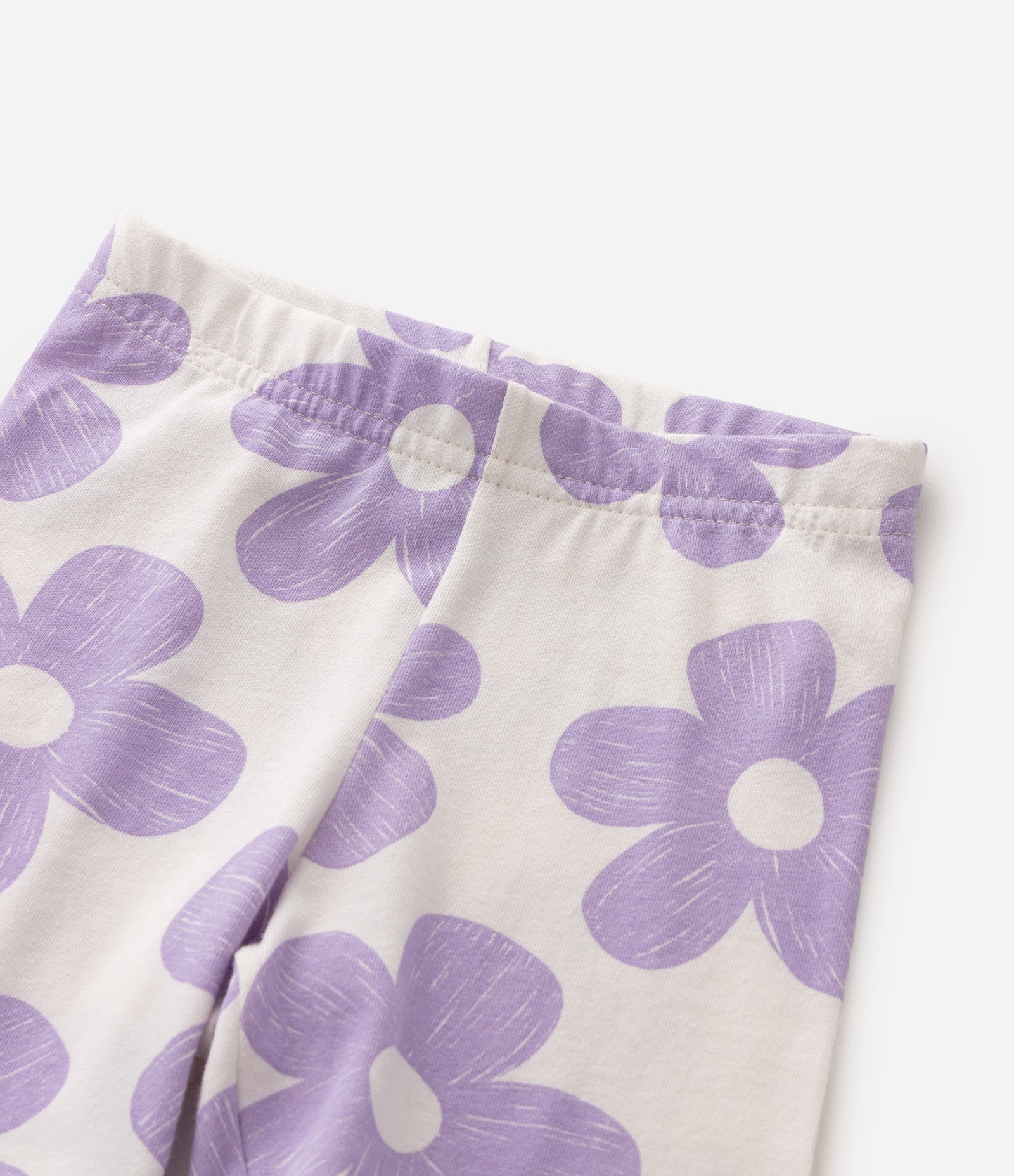 Conjunto Comfort Infantil com Estampa Bluey Floral e Bermuda Ciclista – Tam 1 a 6 Anos Lilás 4